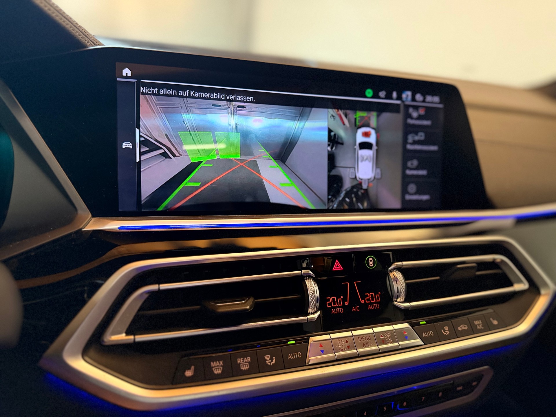 BMW X5 xDrive M50d Steptronic-image-11