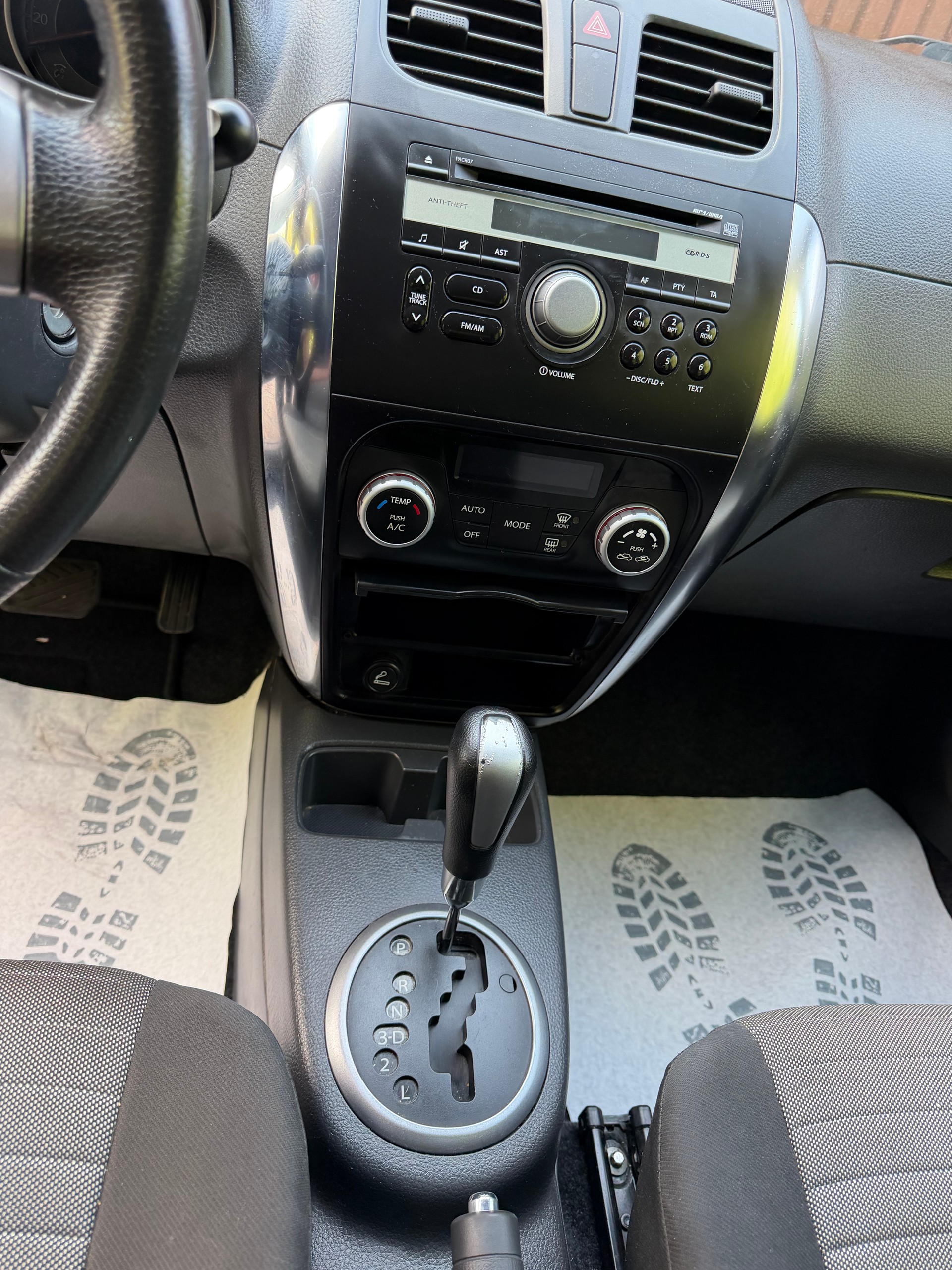 FIAT Sedici 1.6 2WD Dynamic Automatic-image-8