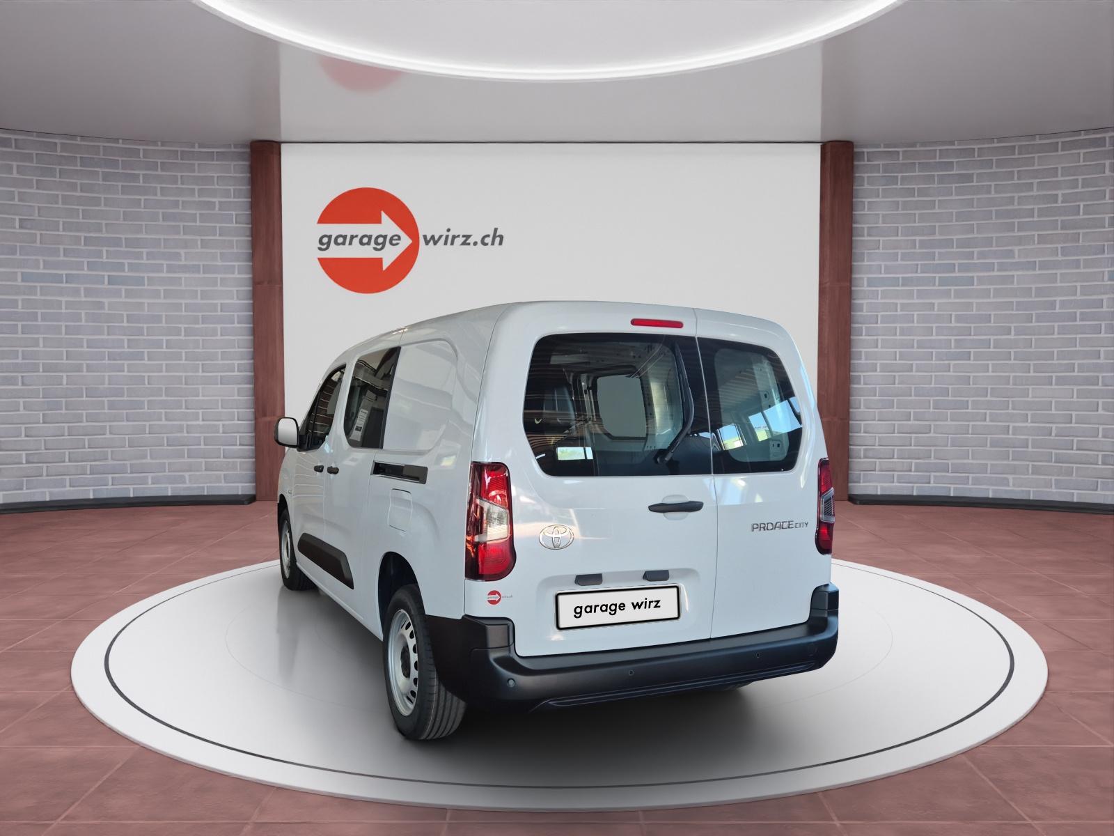 TOYOTA PROACE CITY Van L2 1.2 Active-image-2