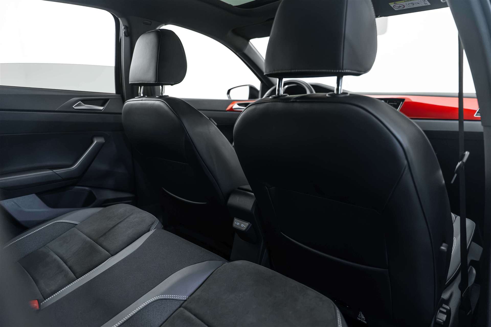 VW VW Polo 2.0 TSI GTI DSG Pano & Alcantara!-image-13