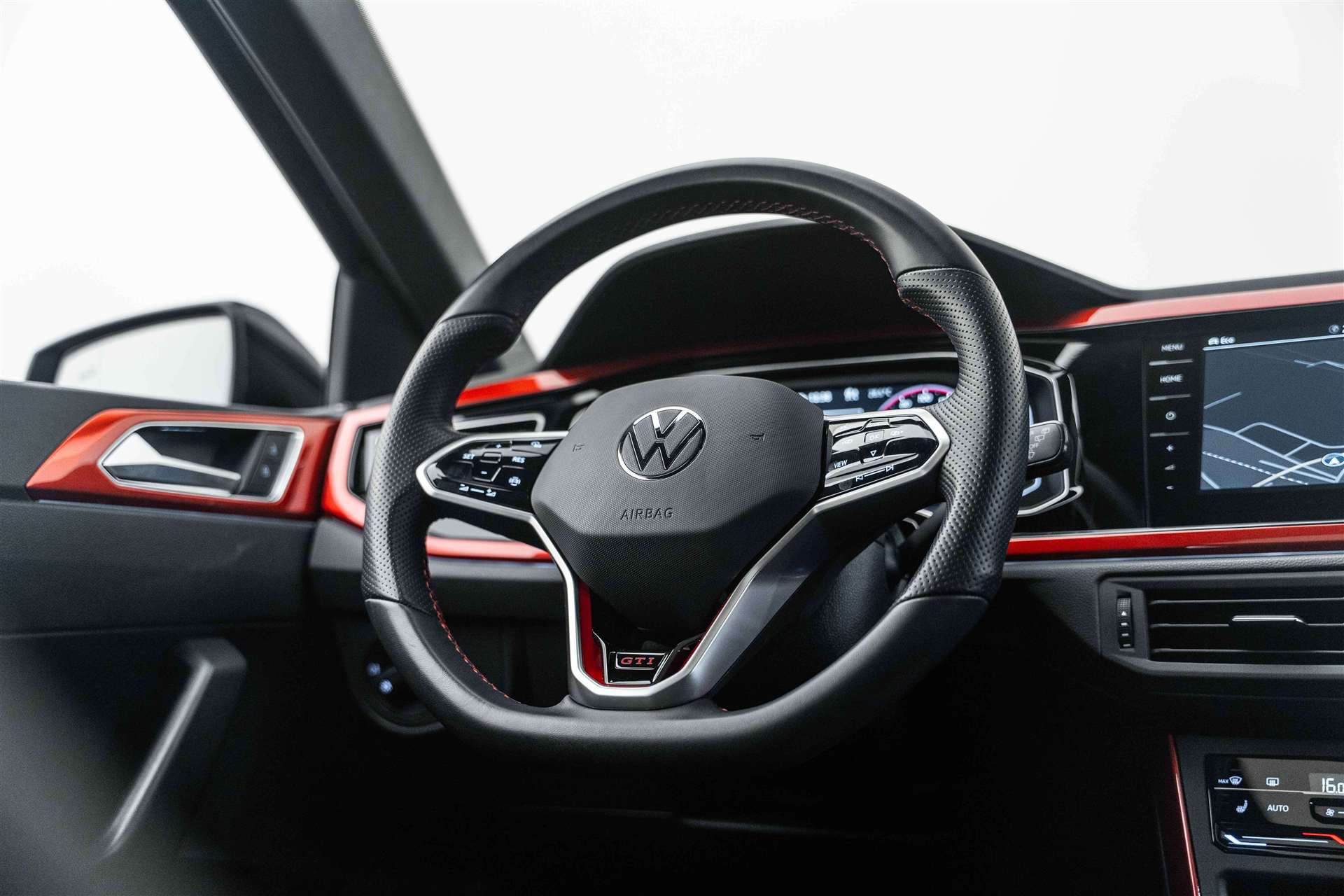 VW VW Polo 2.0 TSI GTI DSG Pano & Alcantara!-image-9