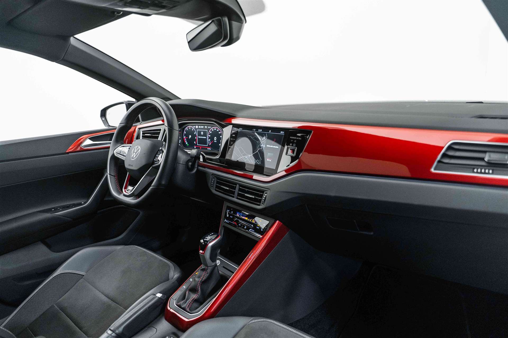 VW VW Polo 2.0 TSI GTI DSG Pano & Alcantara!-image-10