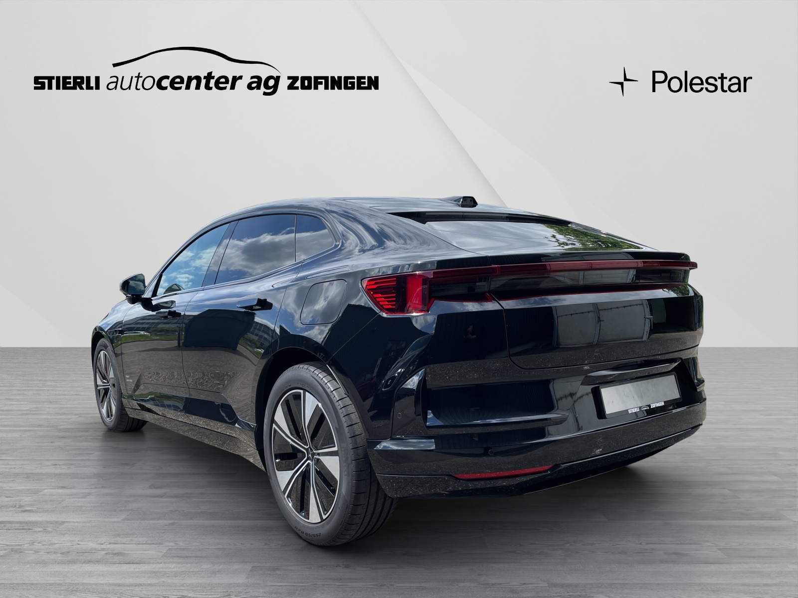 POLESTAR 4 Long Range Dual Motor-image-6