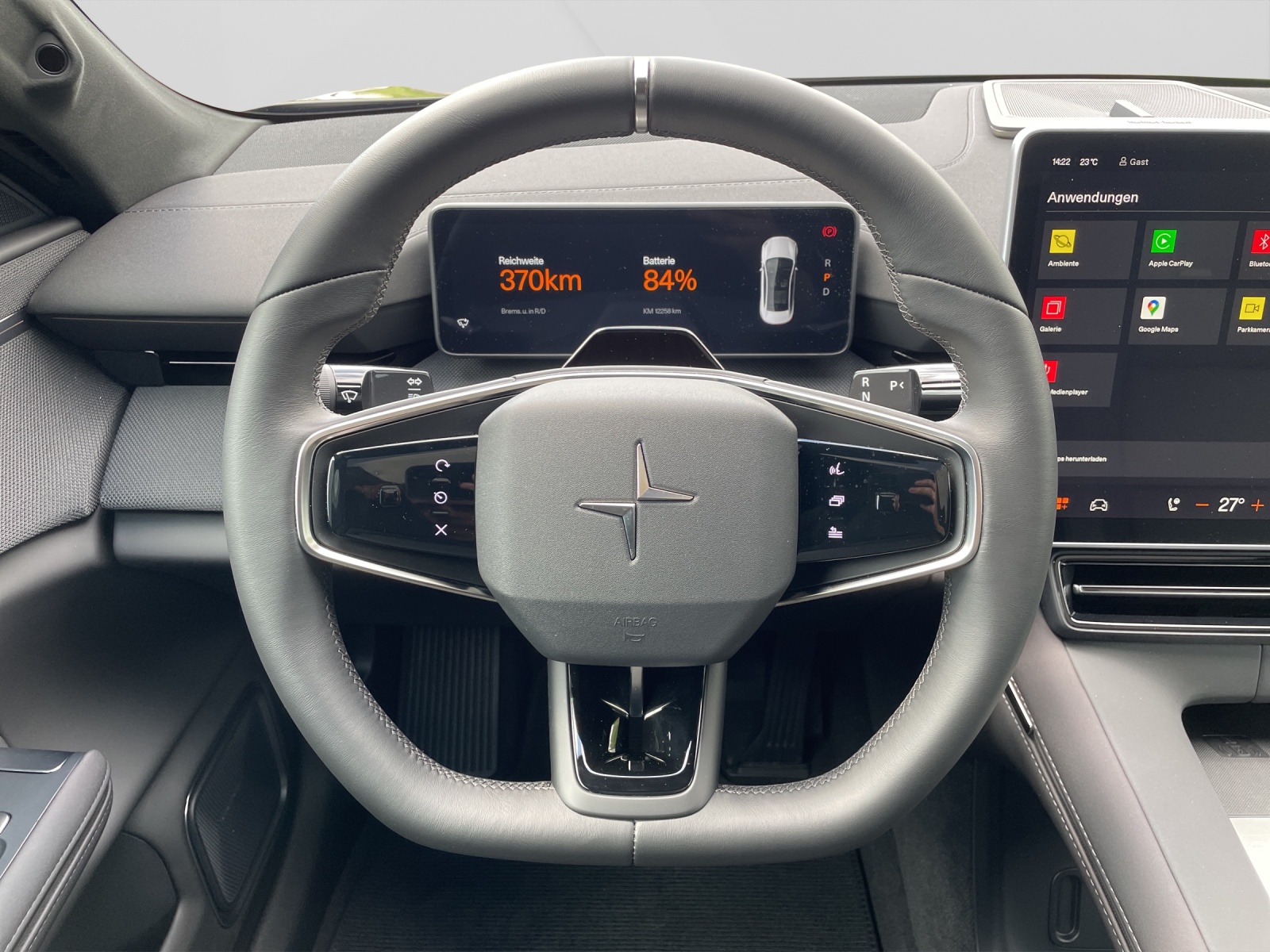 POLESTAR 4 Long Range Dual Motor-image-11