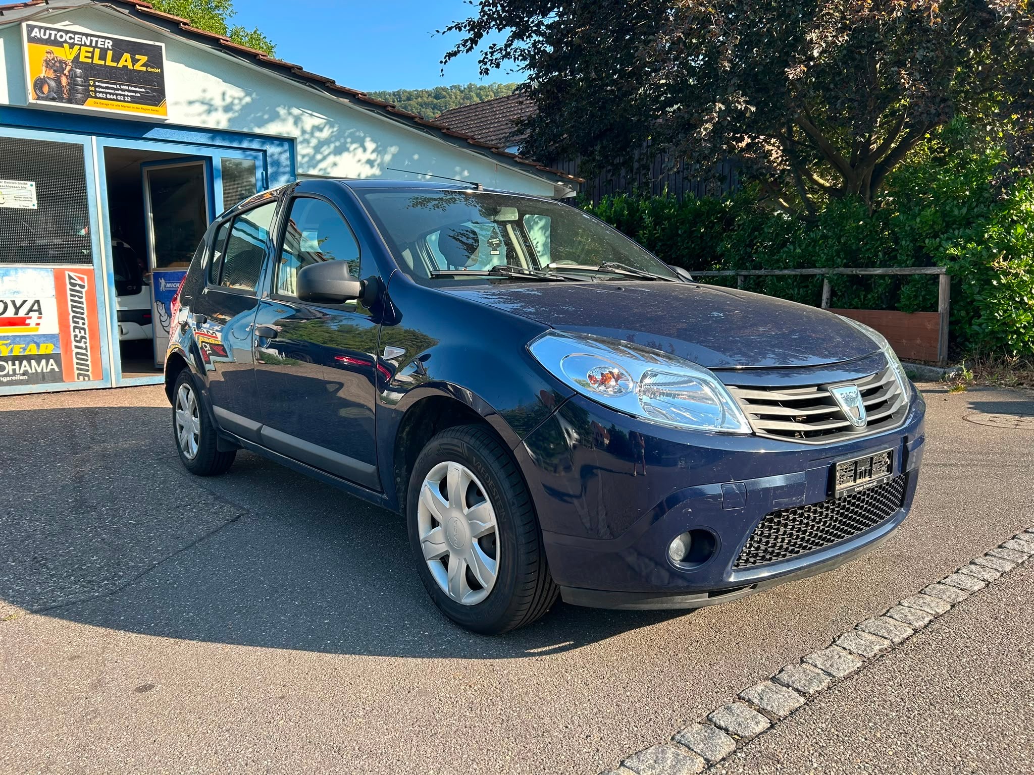 Car photo