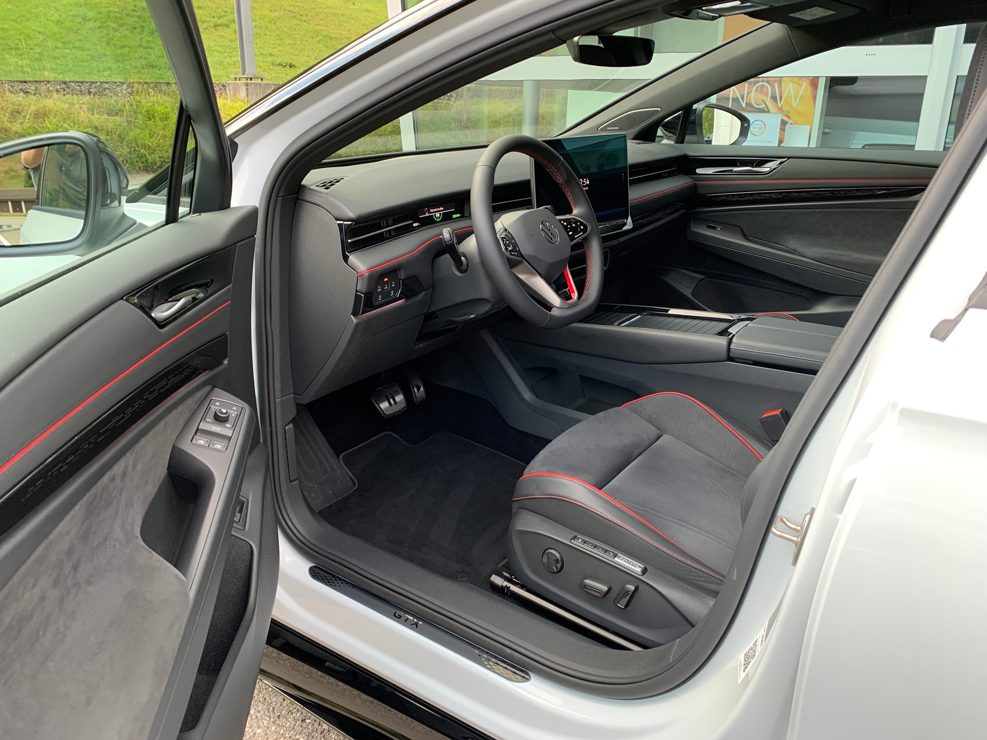 VW ID.7 Tourer GTX 86 kWh GTX United 4 Motion-image-7