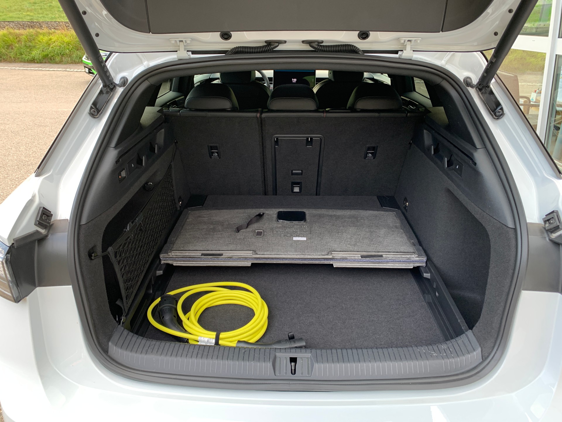 VW ID.7 Tourer GTX 86 kWh GTX United 4 Motion-image-21