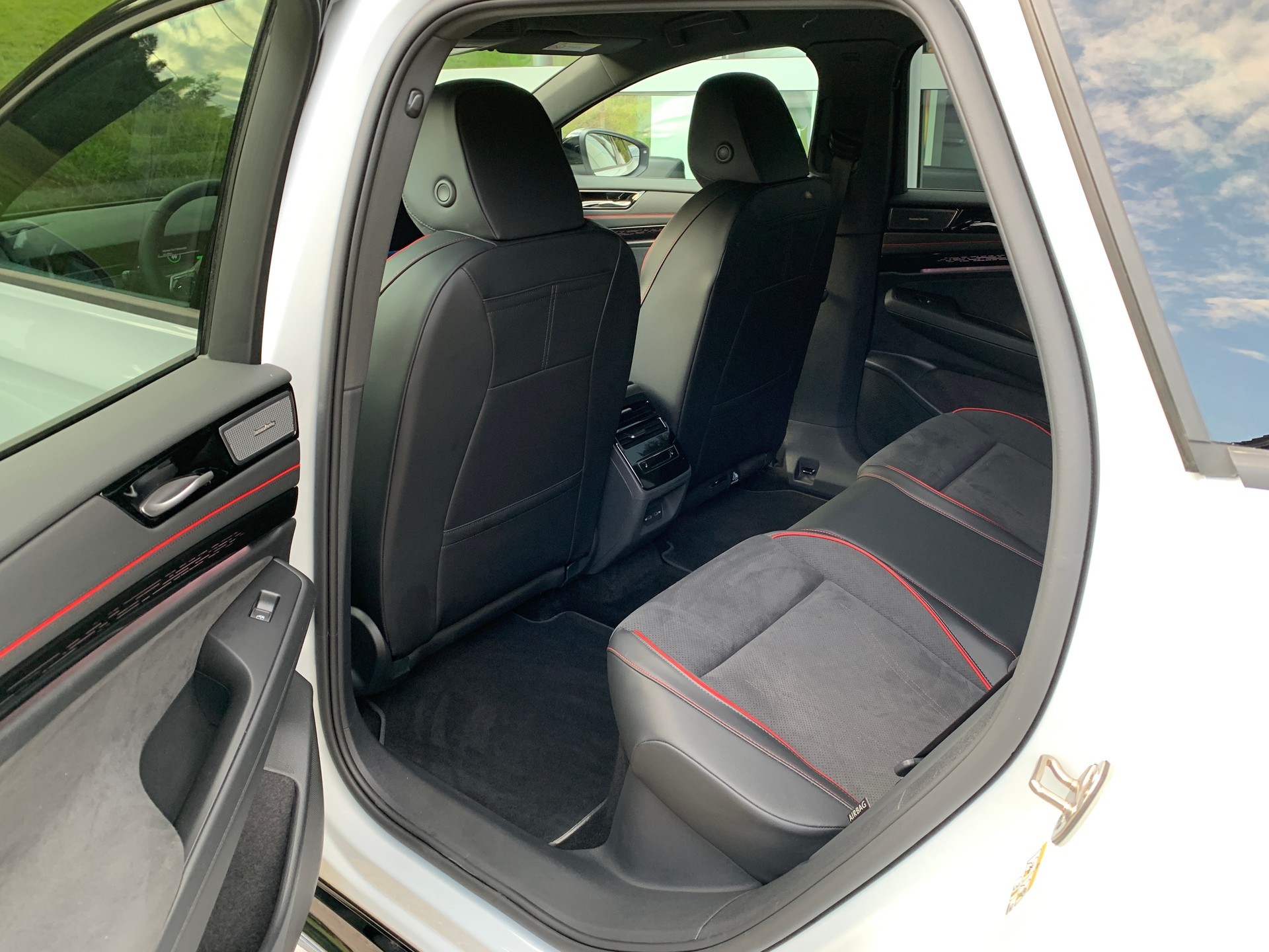VW ID.7 Tourer GTX 86 kWh GTX United 4 Motion-image-18