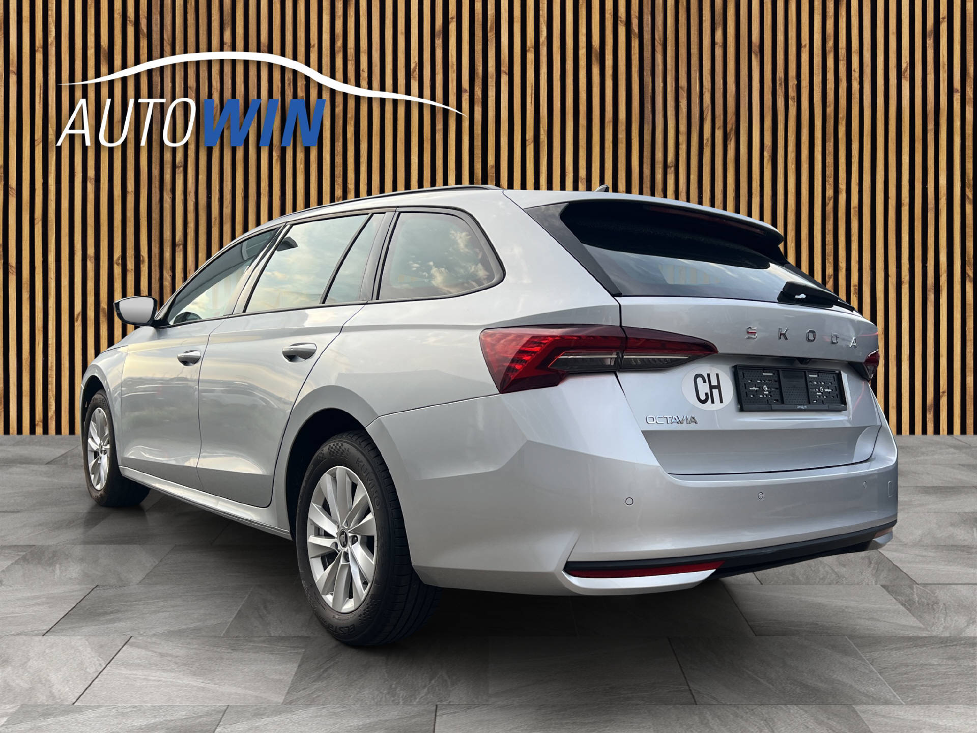 SKODA Octavia Combi 2.0 TDI 150 Selection DSG-image-3