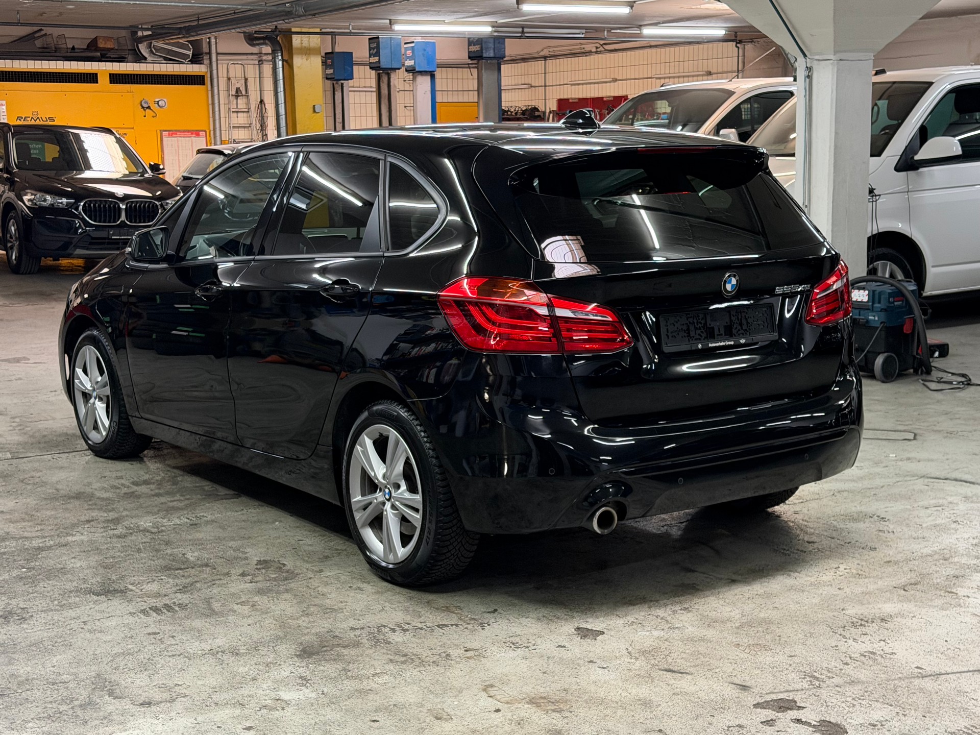 BMW 225xe iPerformance Active Tourer Sport Line Steptronic-image-7