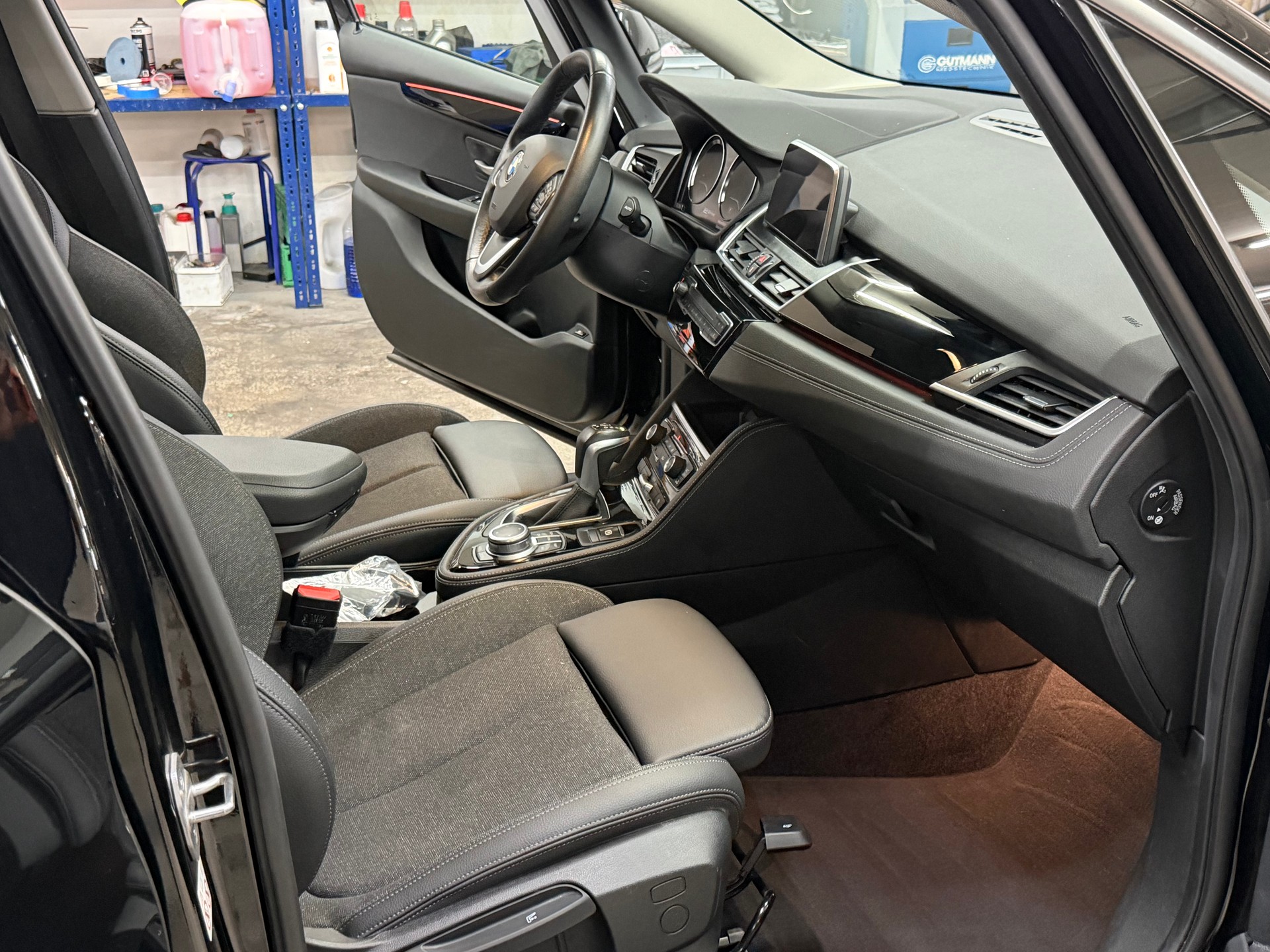 BMW 225xe iPerformance Active Tourer Sport Line Steptronic-image-13