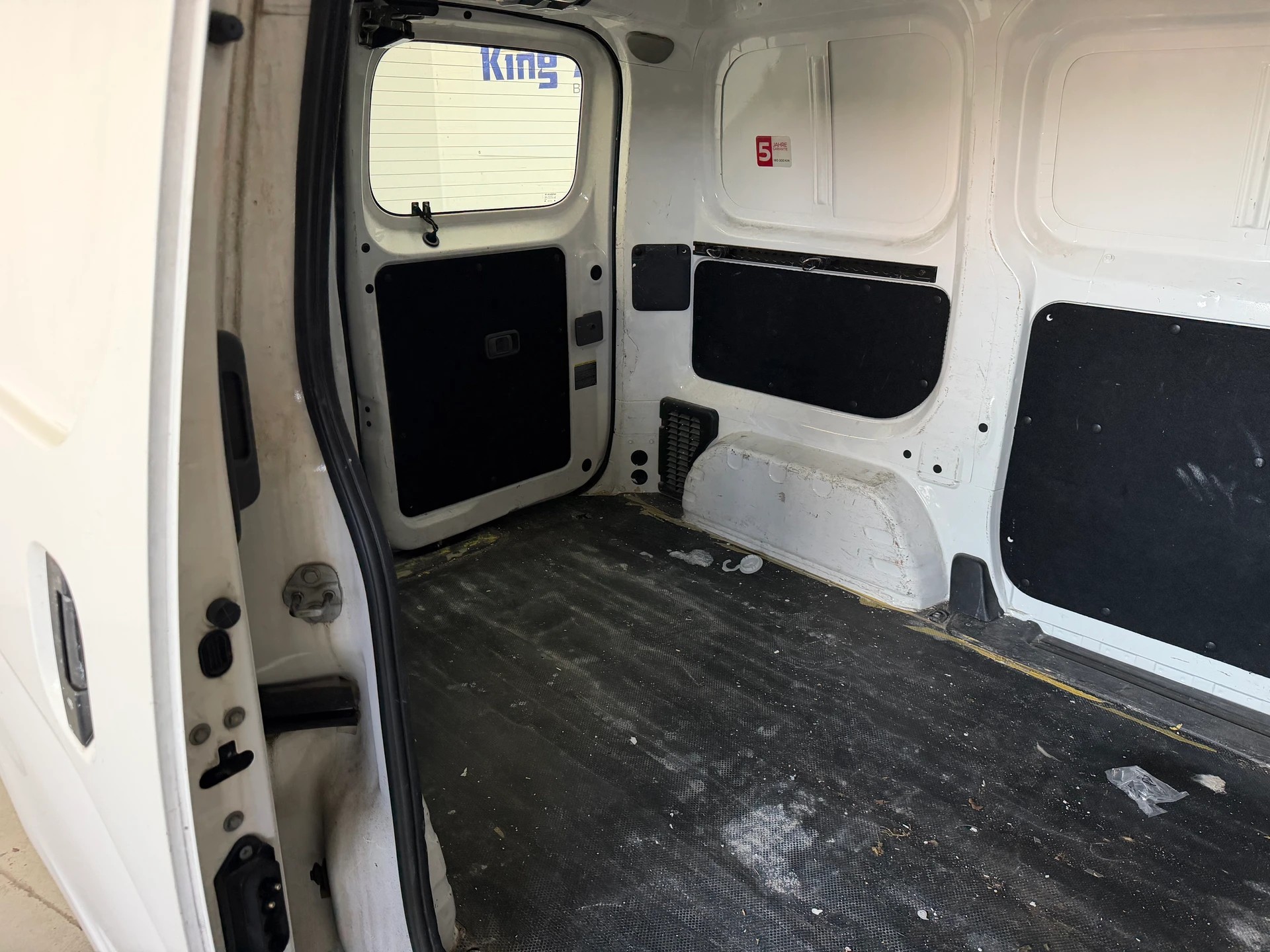 NISSAN NV200 1.5 dCi 90 Comfort Euro 6 | Zahnriemen ers. | Klima | Navi | RF-Kamera-image-9