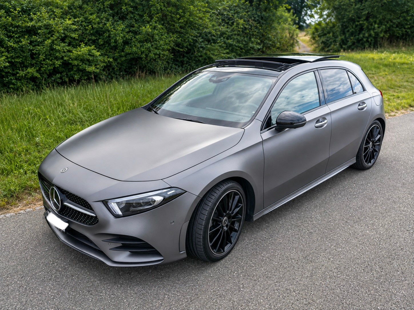 MERCEDES-BENZ A 250 AMG Line-image-0