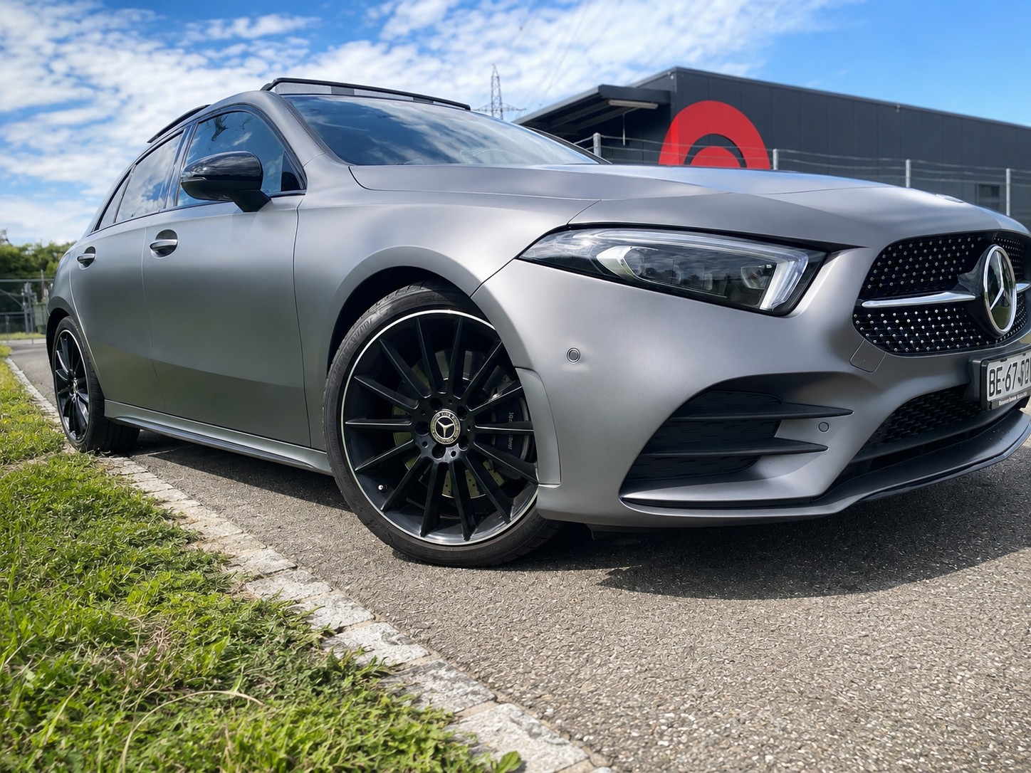 MERCEDES-BENZ A 250 AMG Line-image-5