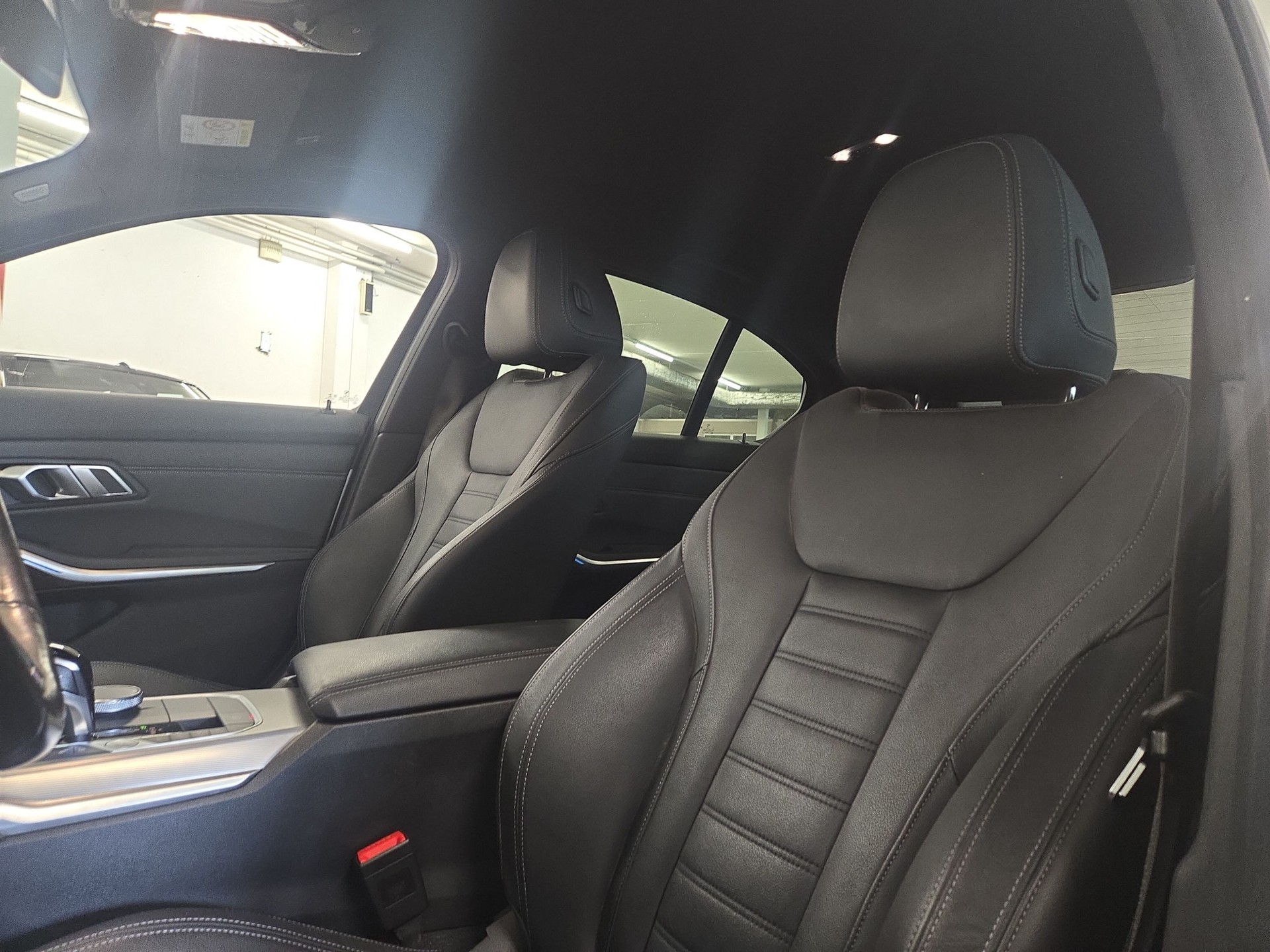 BMW 320e M Sport Steptronic-image-9