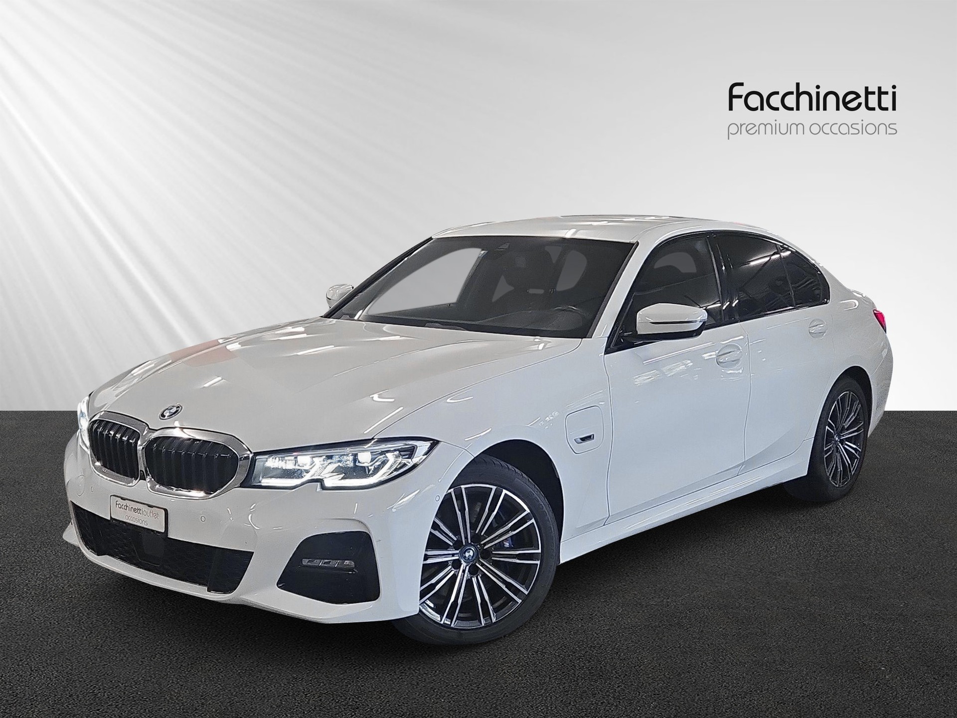 BMW 320e M Sport Steptronic-image-0