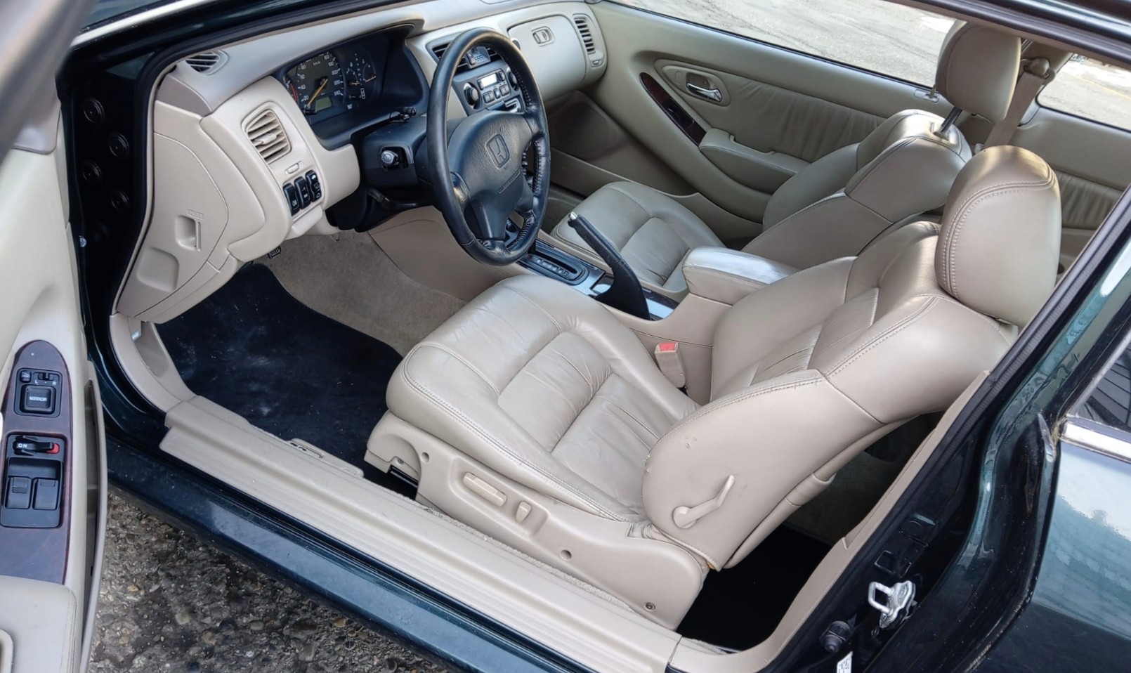 HONDA Accord Coupé V6 3.0i VTEC-image-8