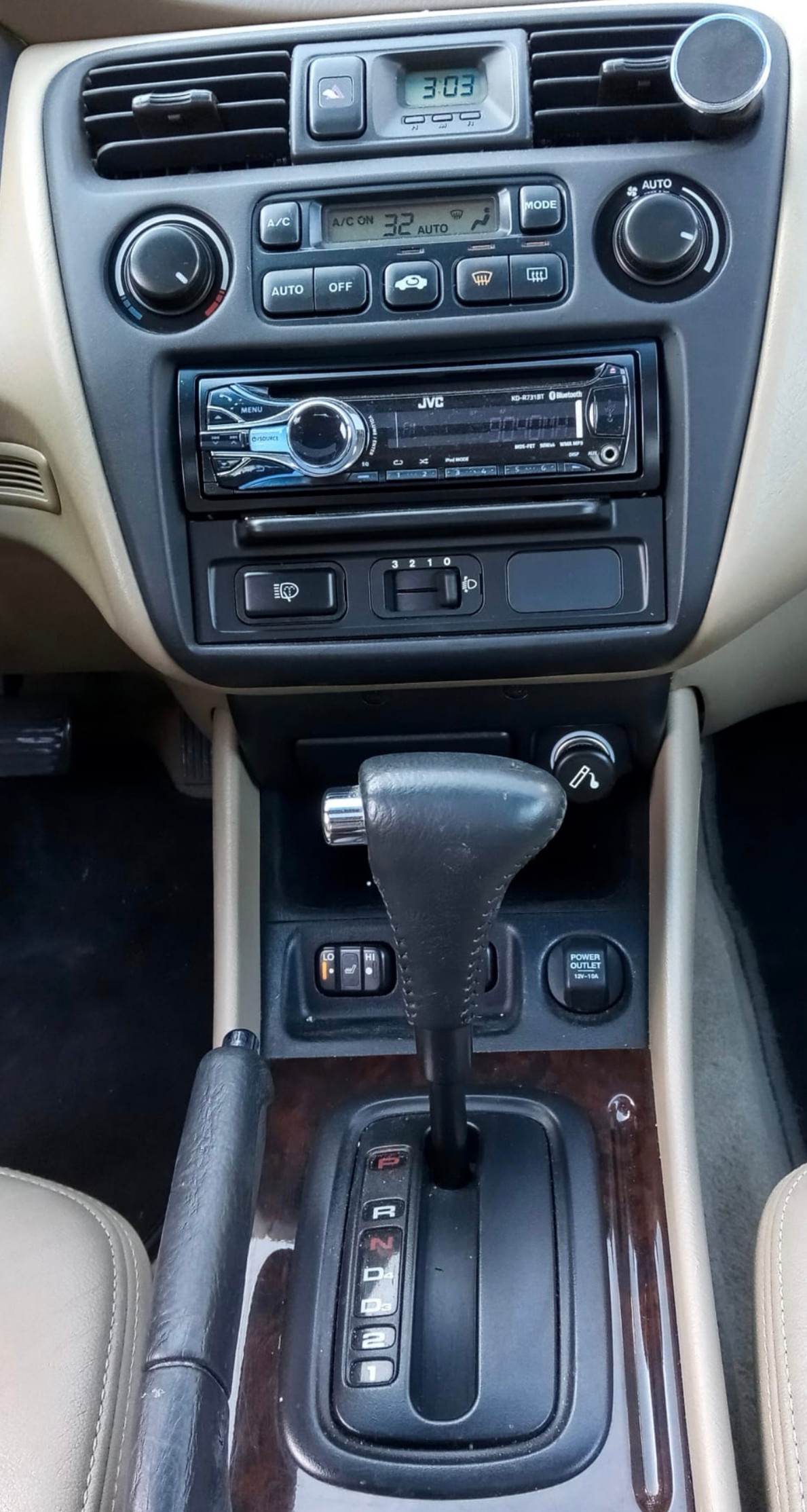 HONDA Accord Coupé V6 3.0i VTEC-image-7