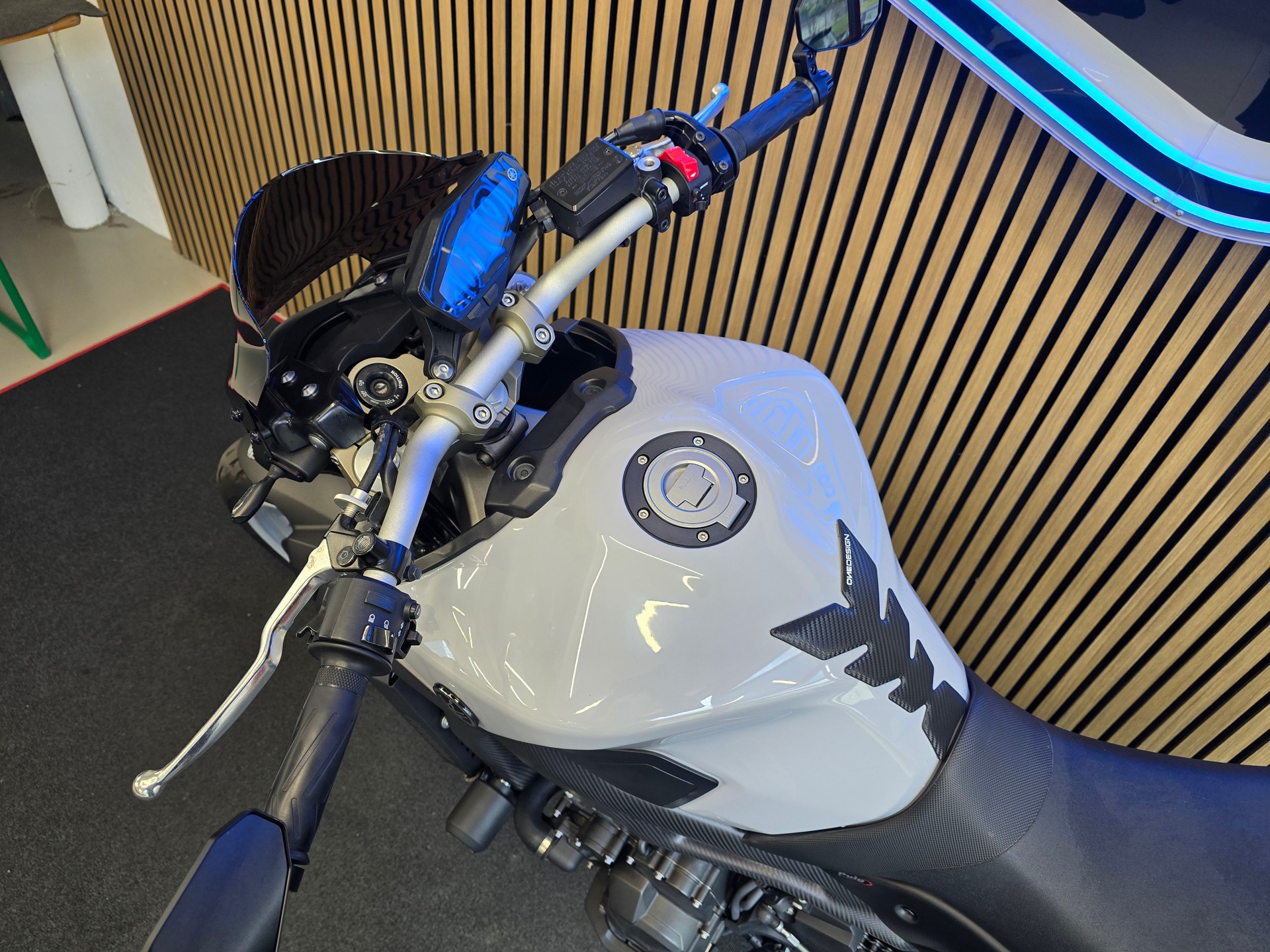 YAMAHA MT-09-image-9