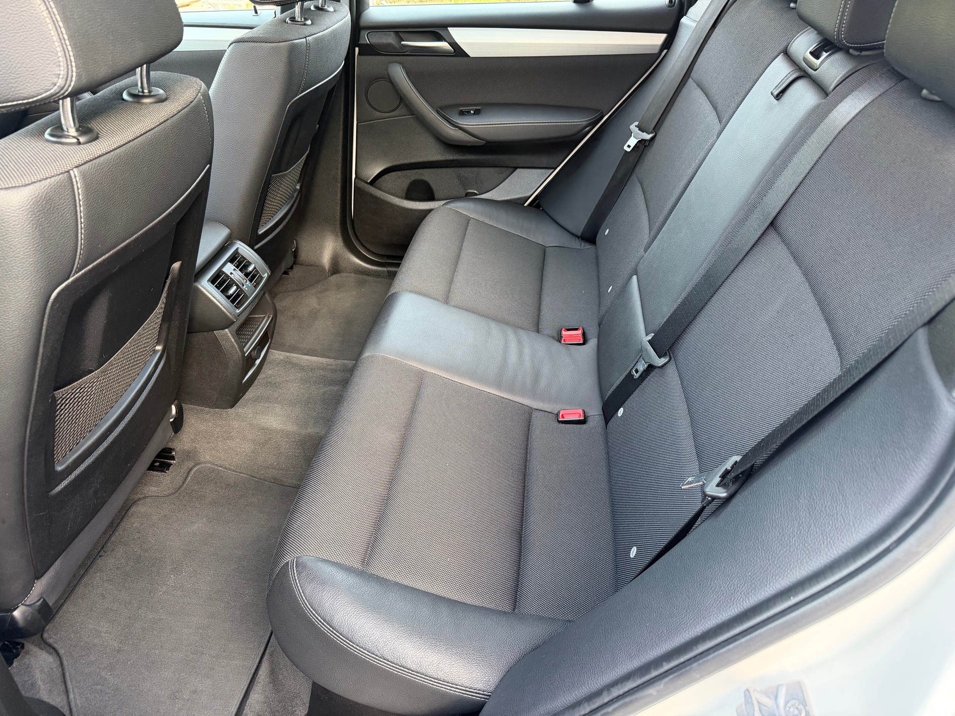 BMW X3 xDrive 20d Steptronic-image-11