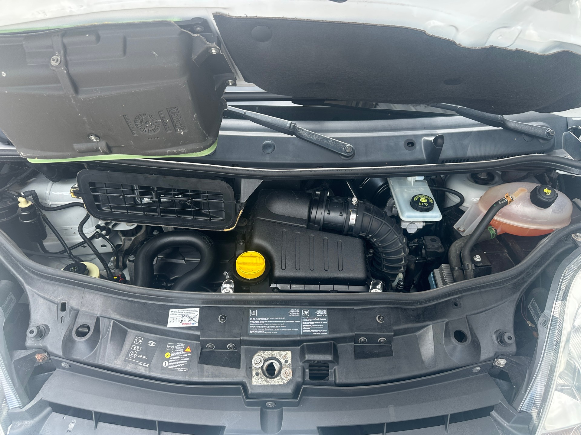 RENAULT Trafic 2.0 dCi 115 2.9t L2H1-image-13