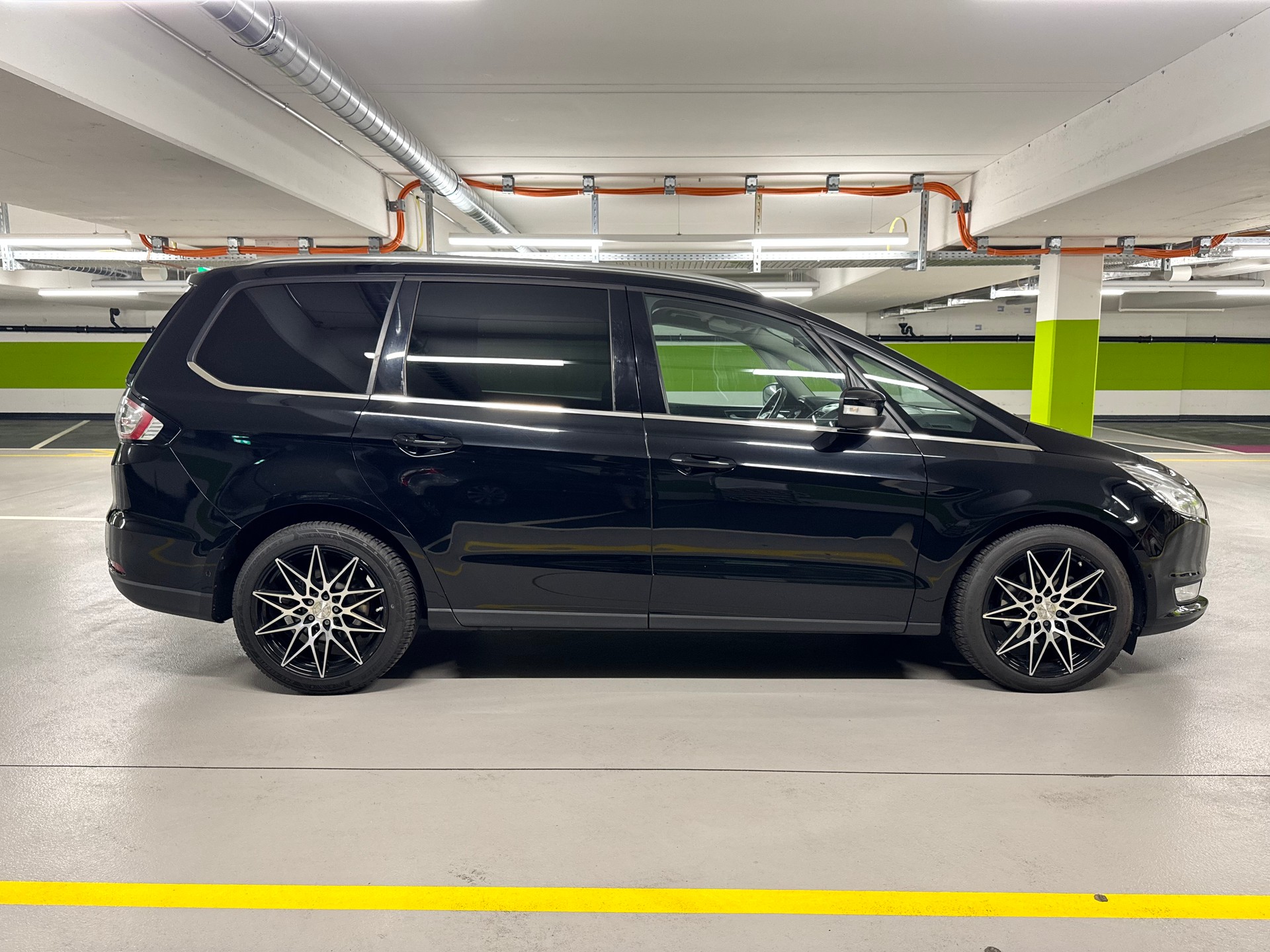FORD Galaxy 2.0 TDCi Titanium PowerShift-image-3