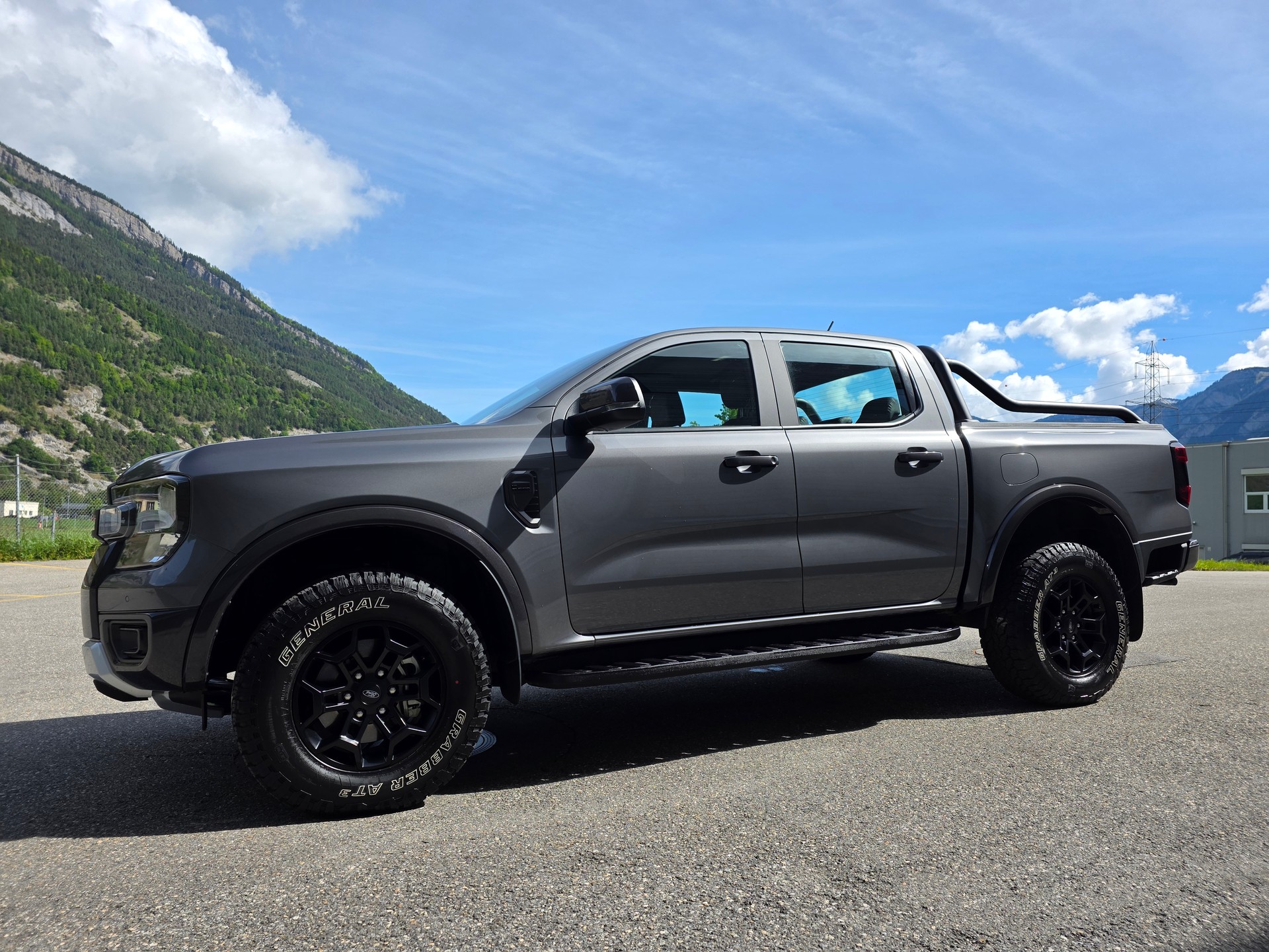 FORD TREMOR 2.0 Eco Blue 4x4 Automat-image-16