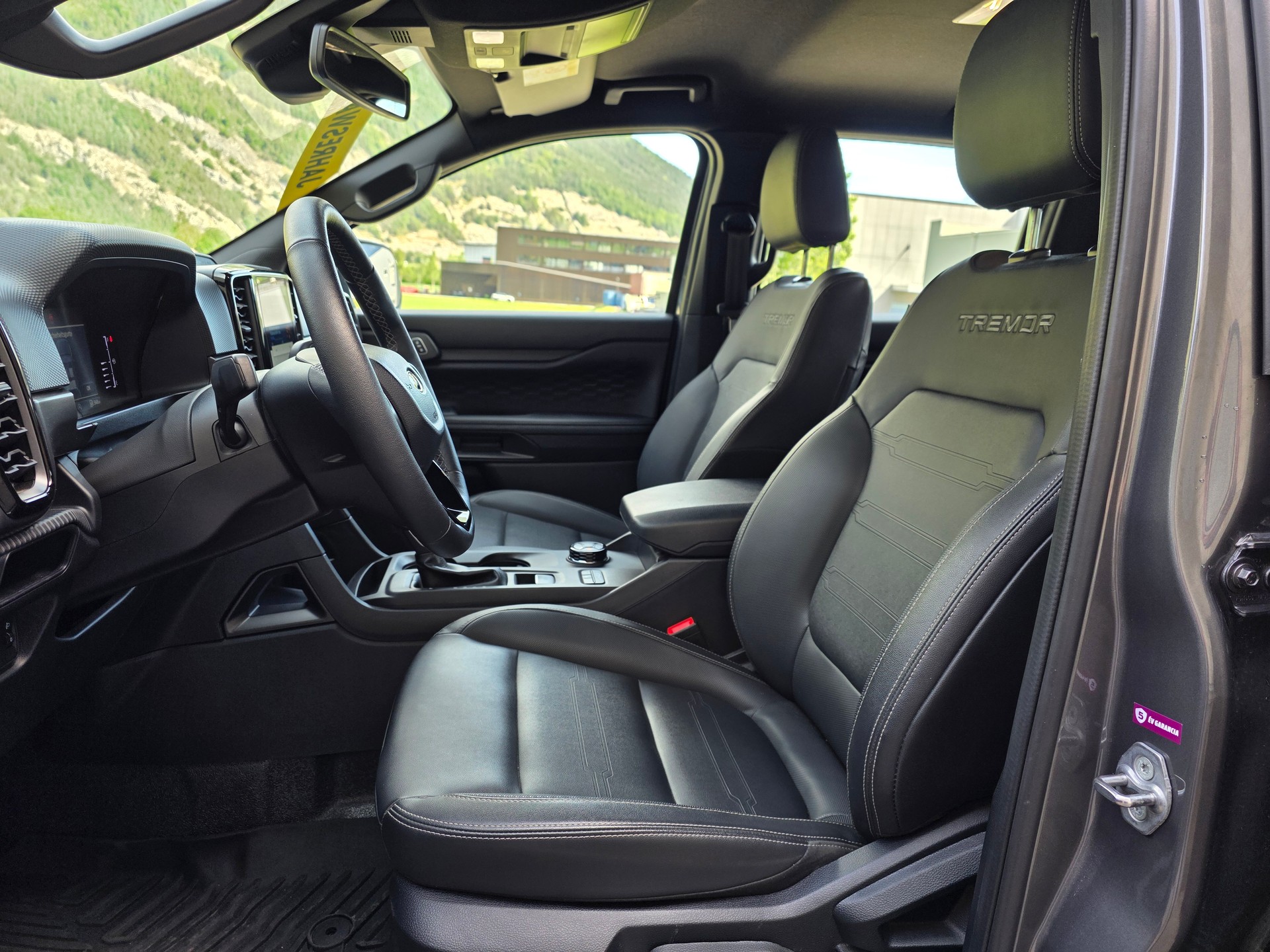 FORD TREMOR 2.0 Eco Blue 4x4 Automat-image-18
