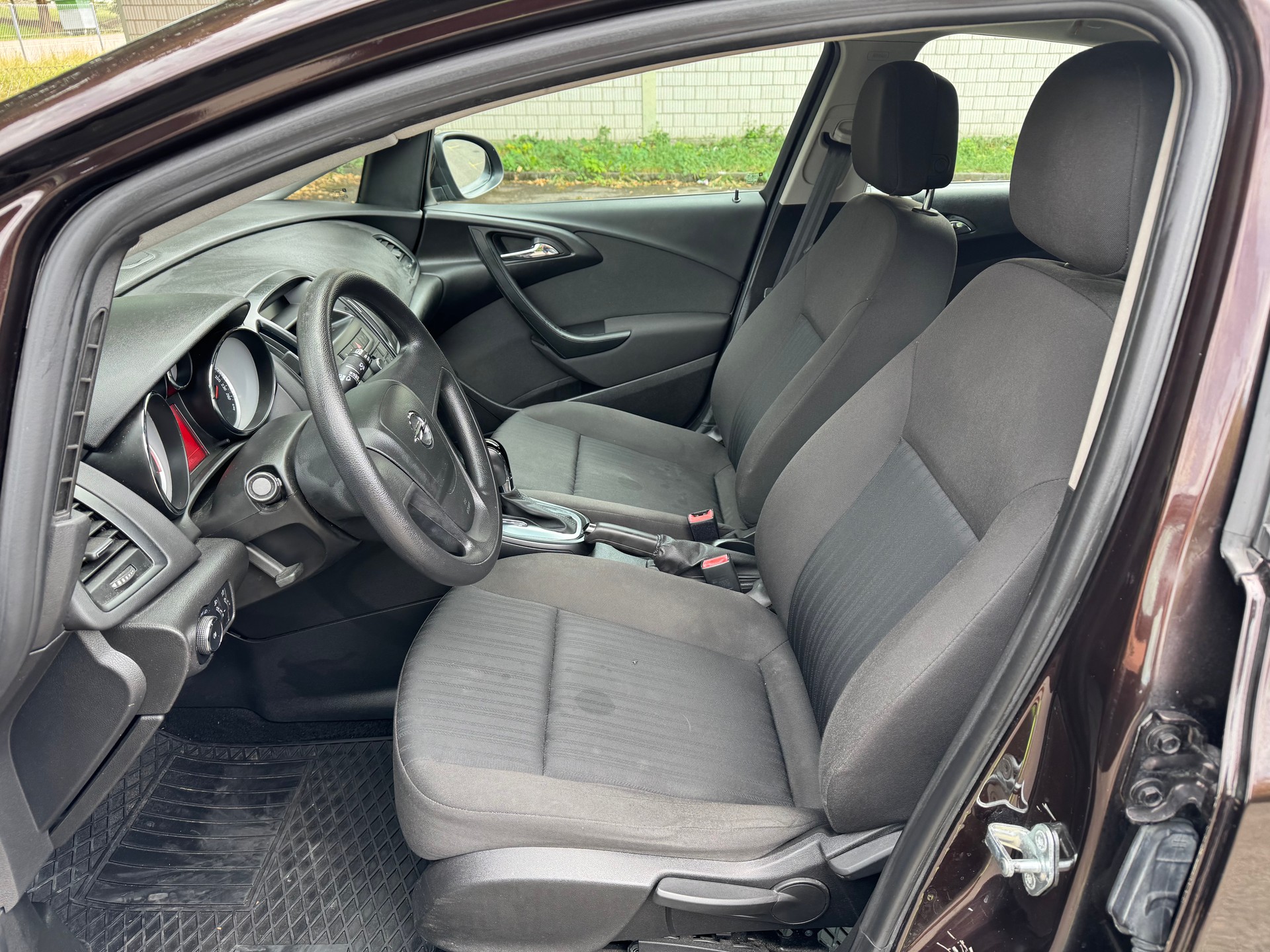 OPEL Astra 1.6i 16V Turbo Drive Automatic-image-8