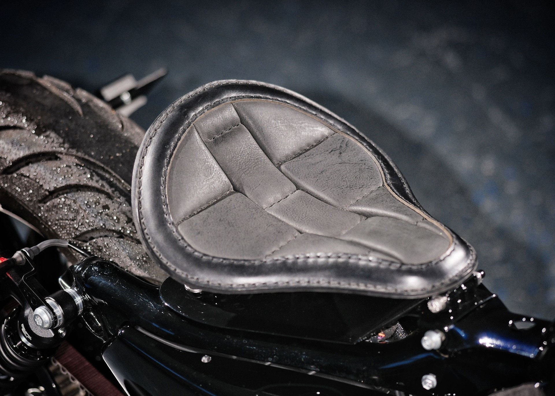 HARLEY-DAVIDSON XL 883 N Sportster Iron-image-11