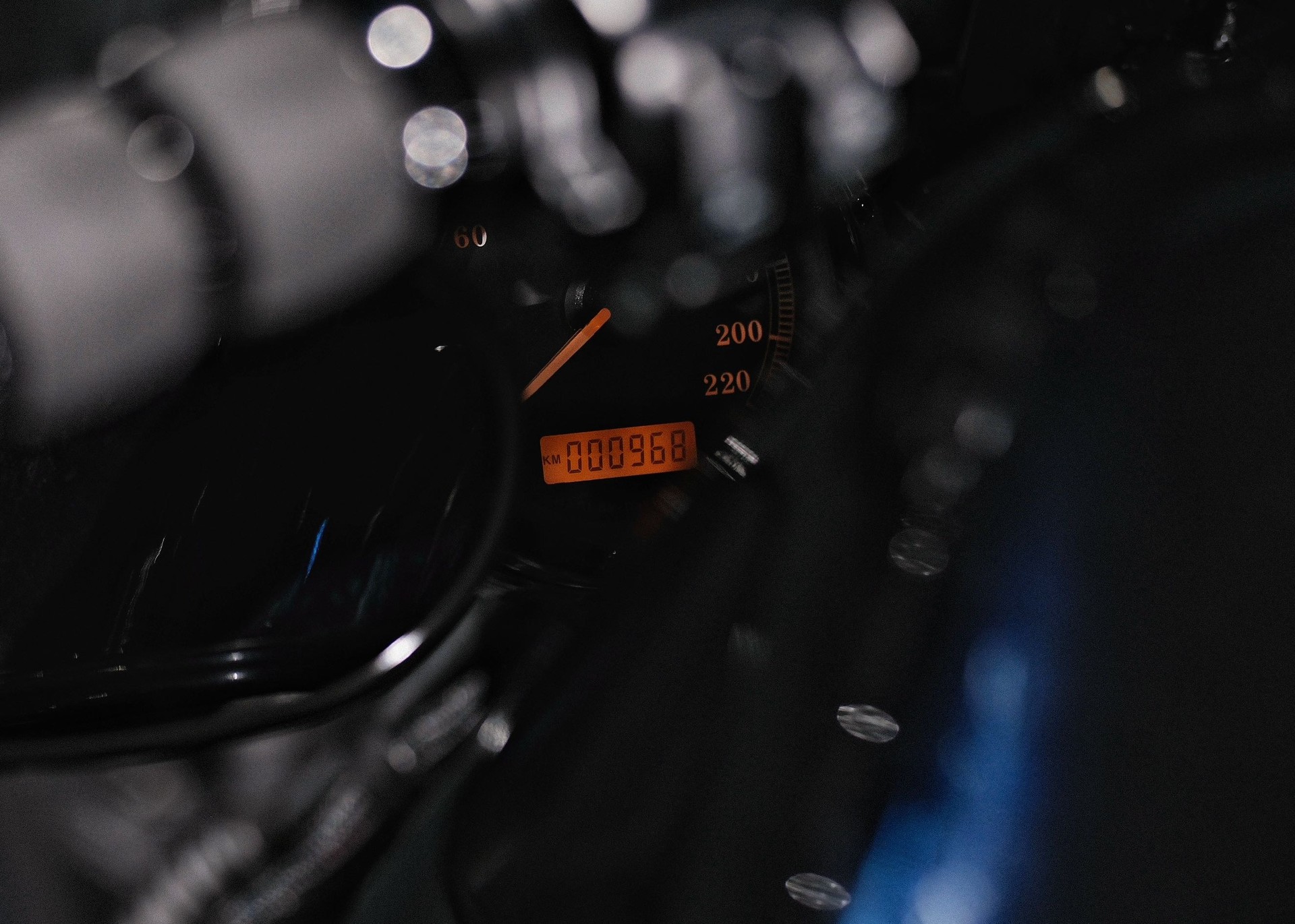HARLEY-DAVIDSON XL 883 N Sportster Iron-image-15