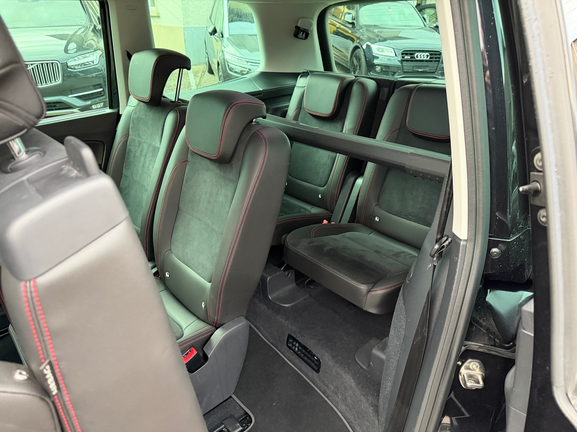 SEAT Alhambra 2.0 TDI Hola FR 4Drive-image-12