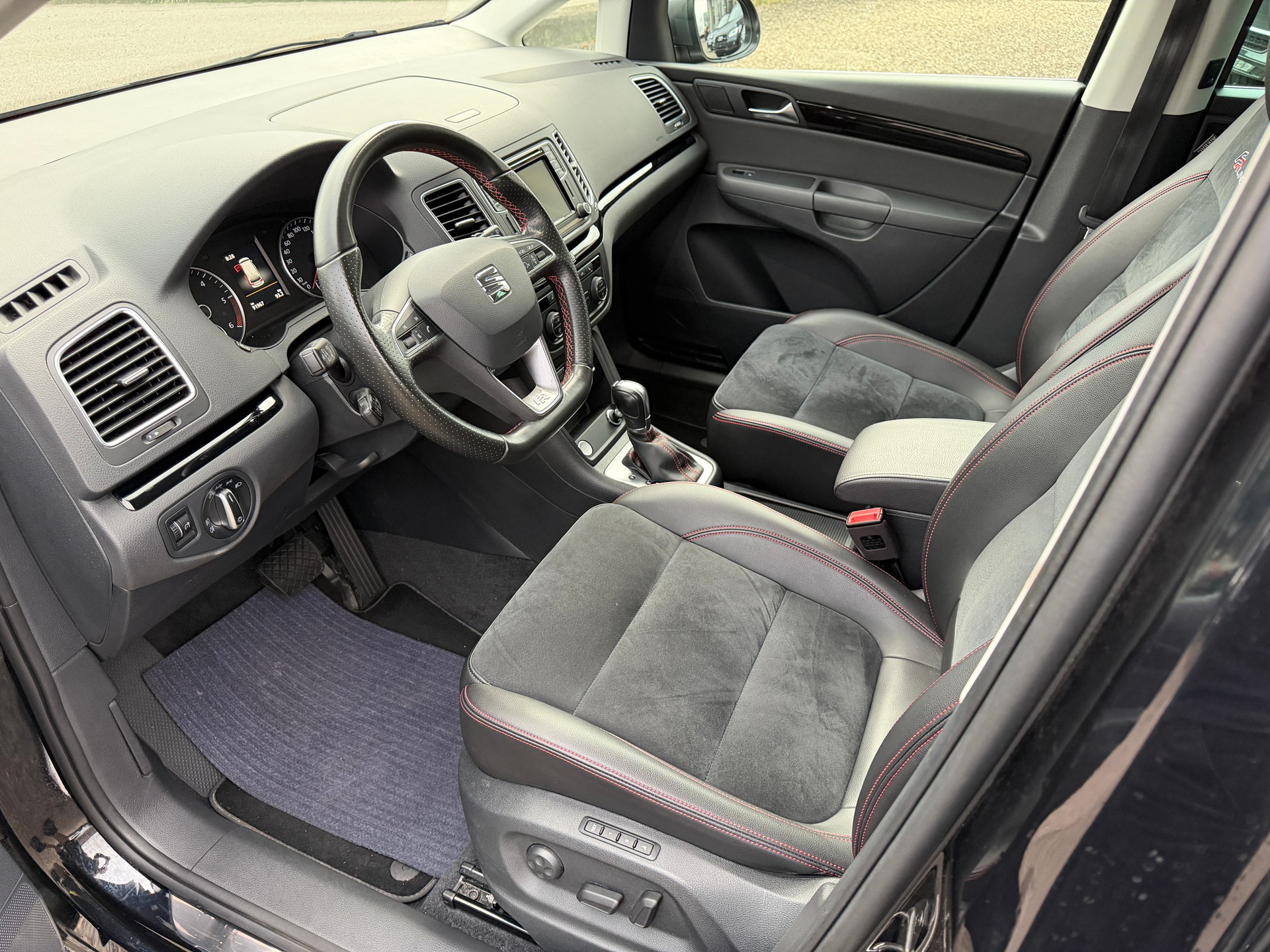 SEAT Alhambra 2.0 TDI Hola FR 4Drive-image-8