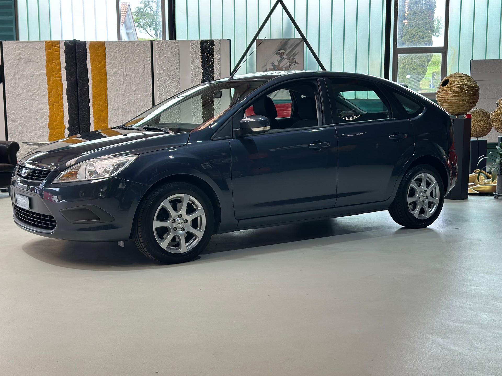 FORD Focus 2.0i Titanium Automatic-image-4