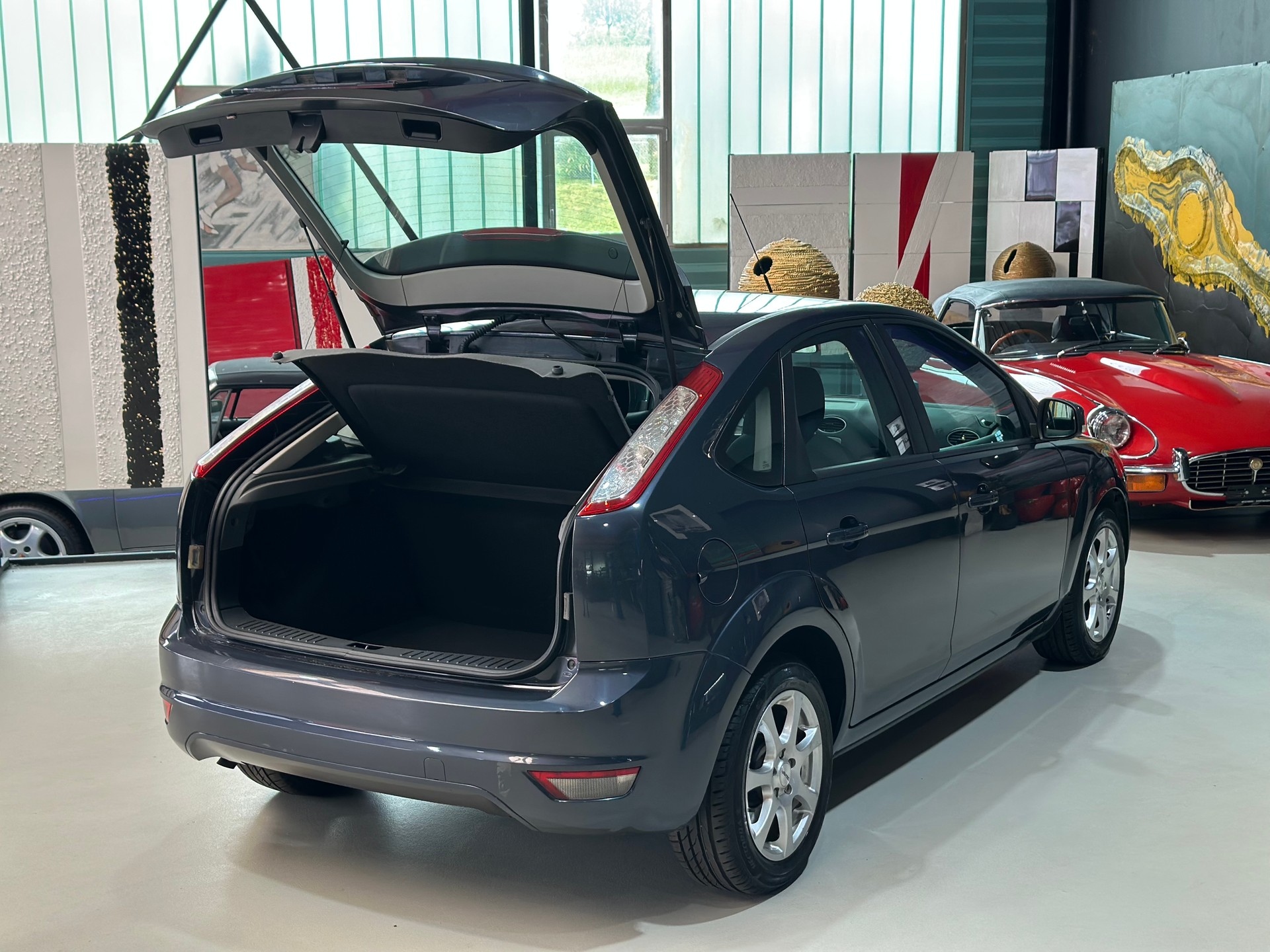 FORD Focus 2.0i Titanium Automatic-image-14