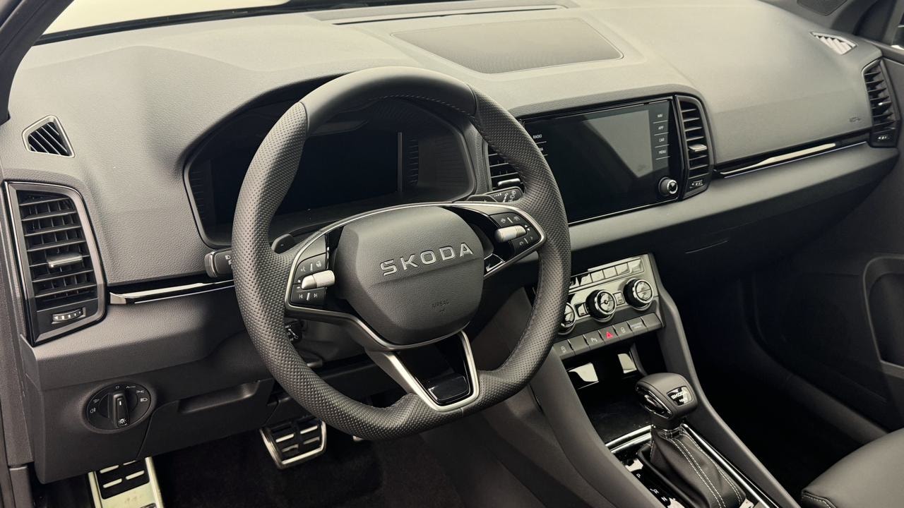 SKODA Karoq 2.0 TSI SportLine 4x4 DSG-image-6