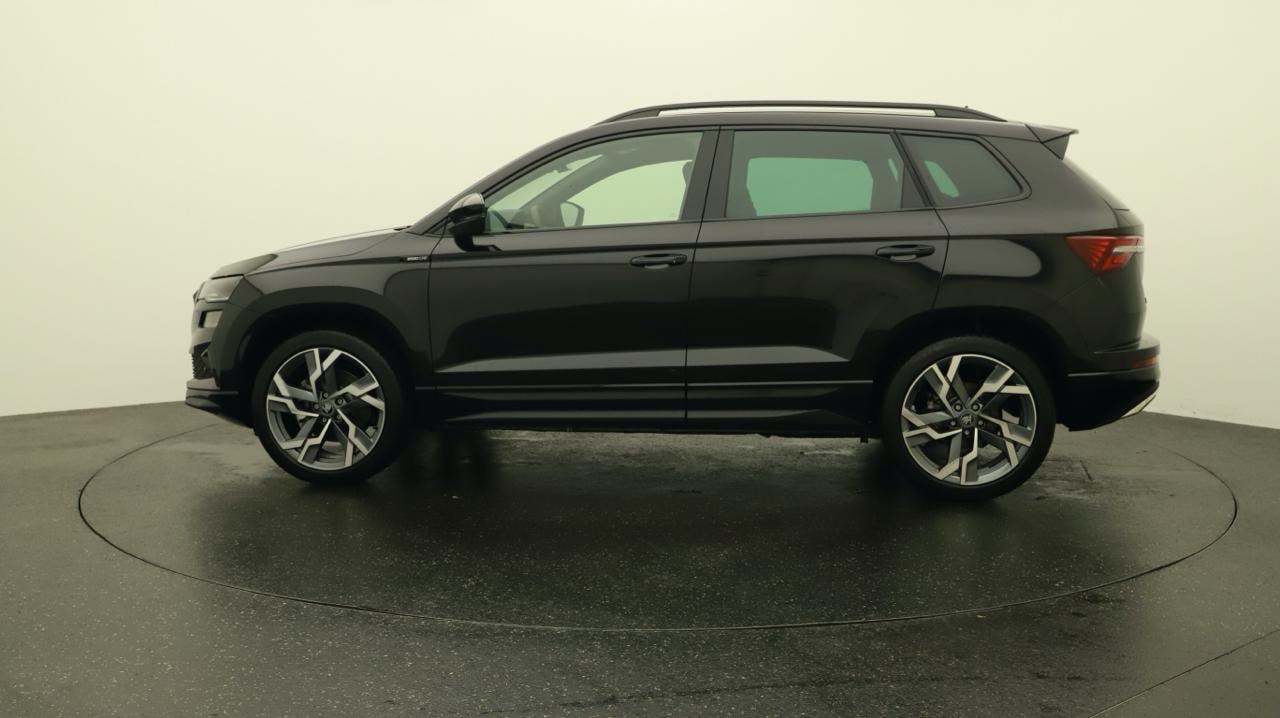 SKODA Karoq 2.0 TSI SportLine 4x4 DSG-image-1