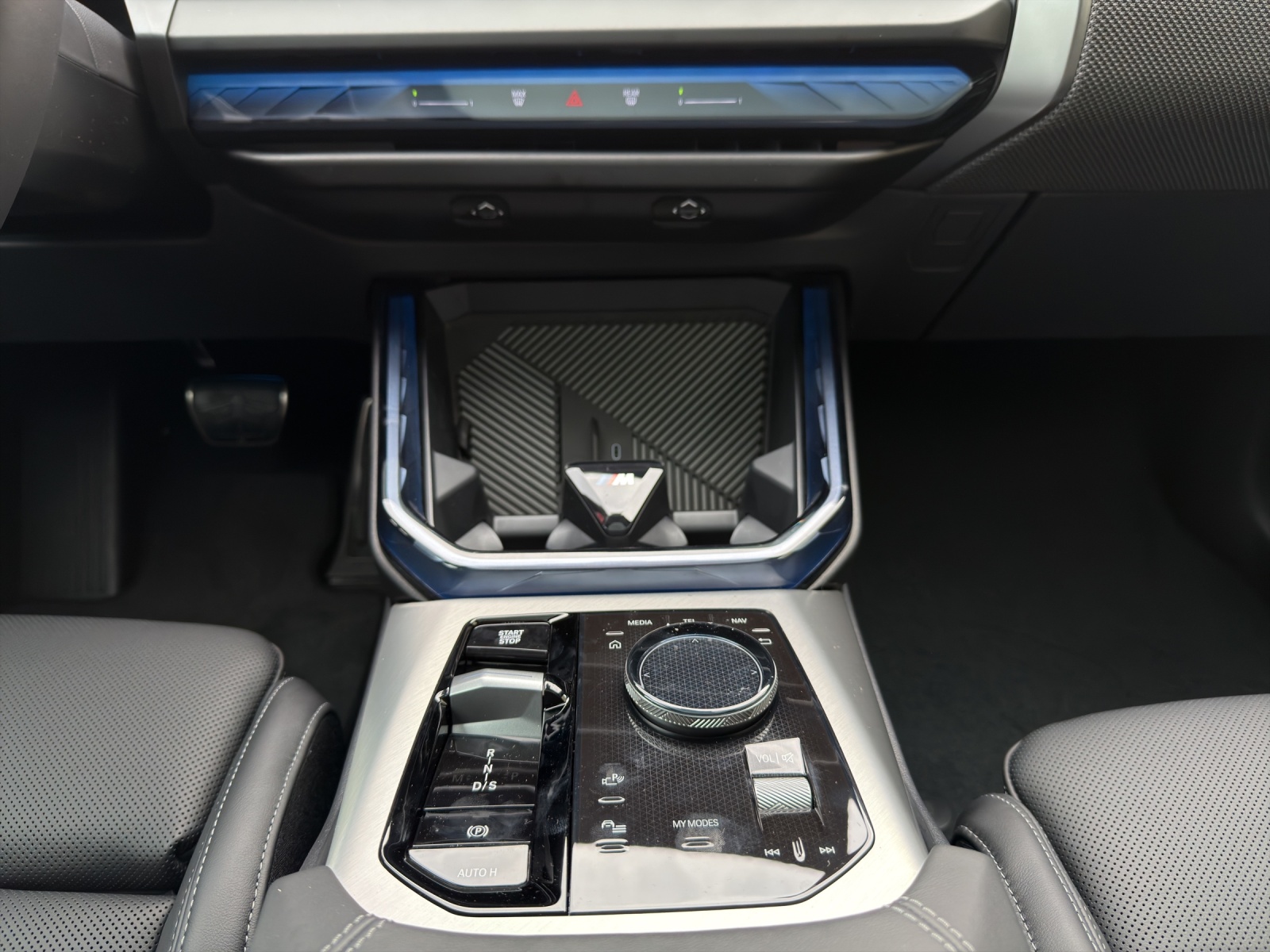 BMW X3 M50i-image-17