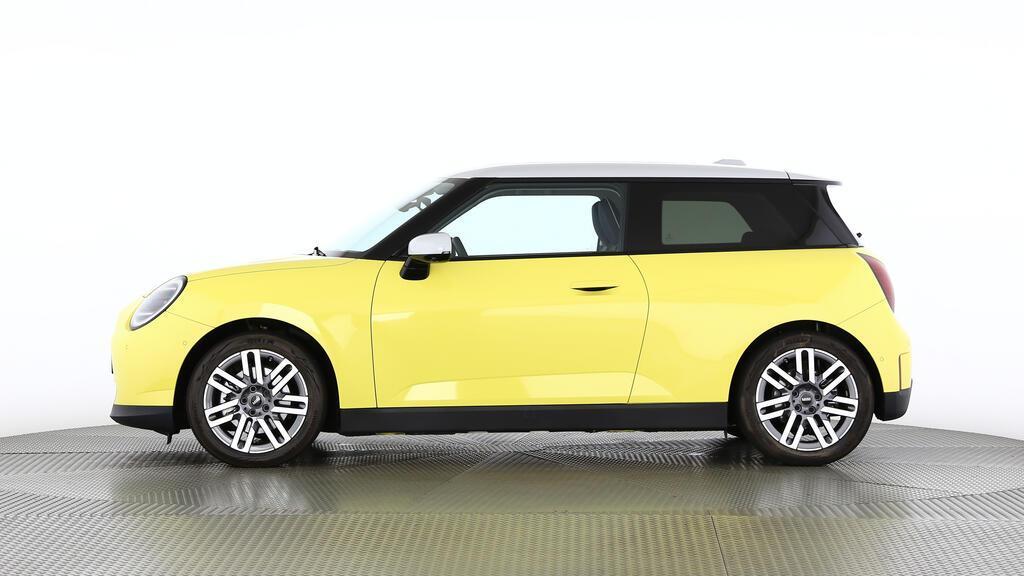 MINI Cooper SE-image-2