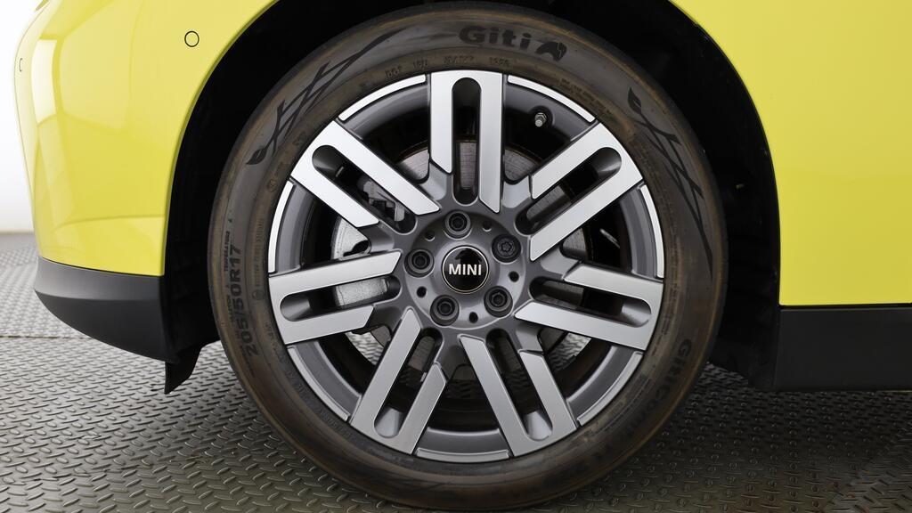 MINI Cooper SE-image-7