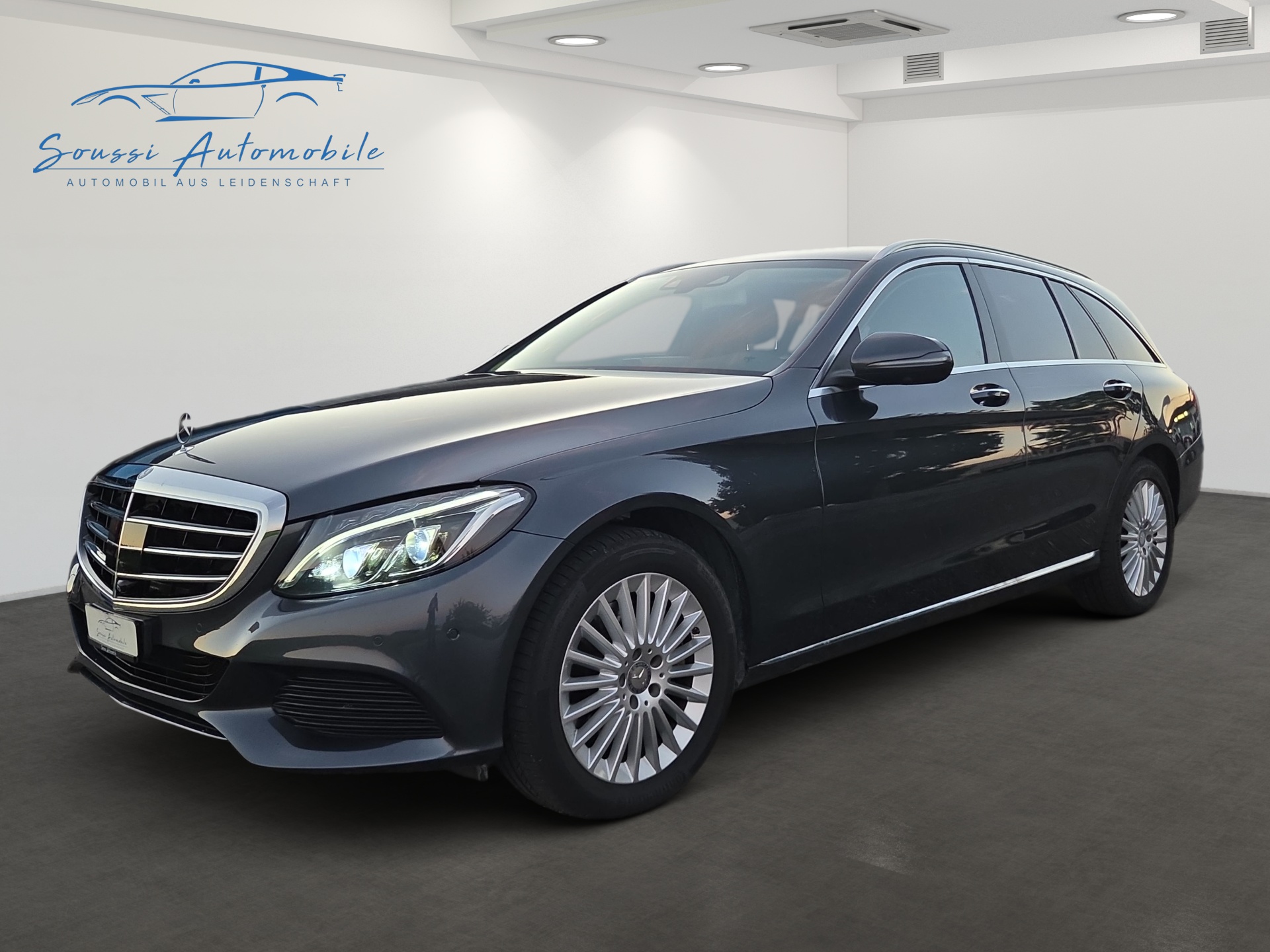 MERCEDES-BENZ C 300 BlueTEC Hybrid Exclusive 7G-Tronic-image-0