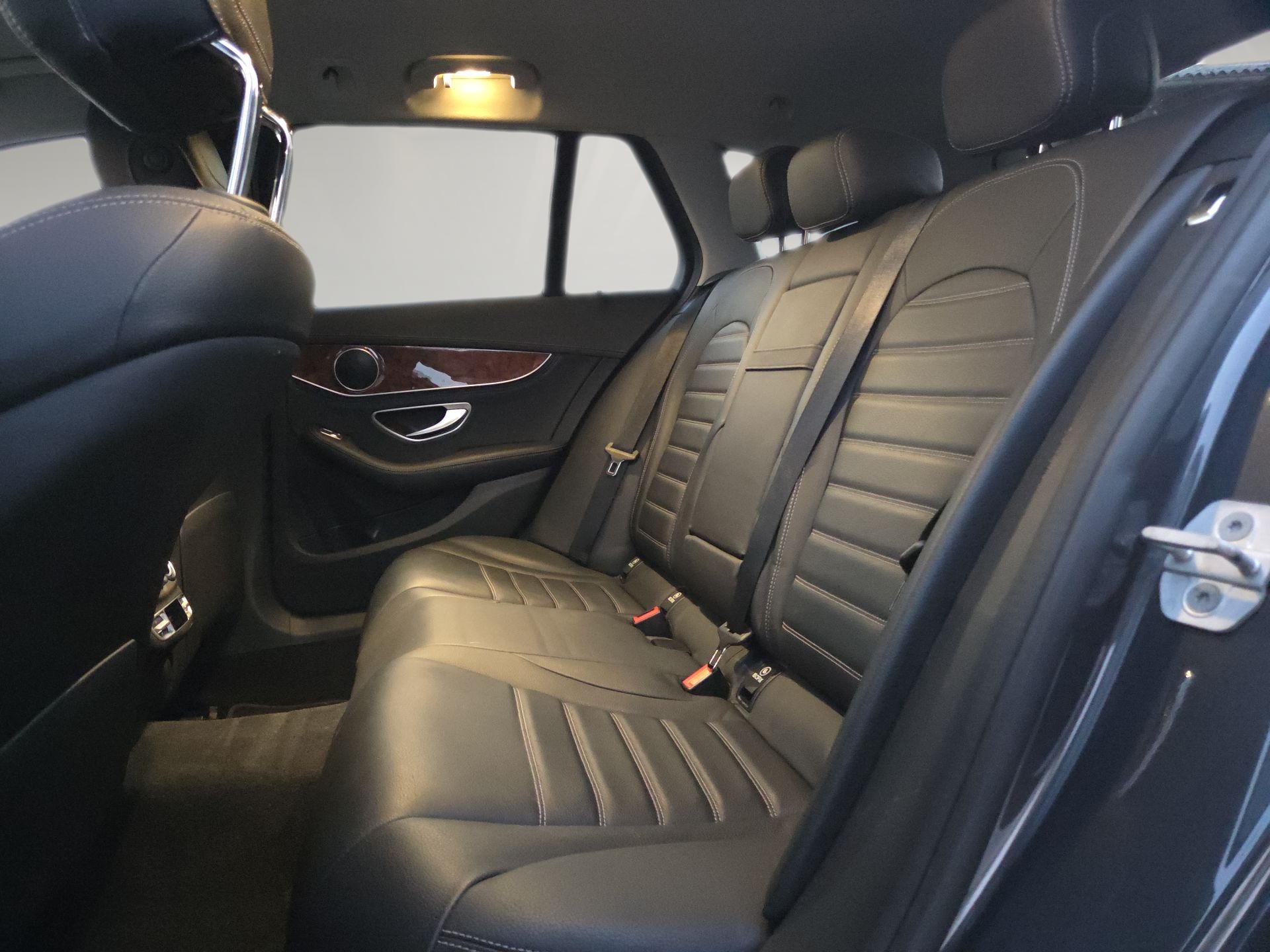 MERCEDES-BENZ C 300 BlueTEC Hybrid Exclusive 7G-Tronic-image-8
