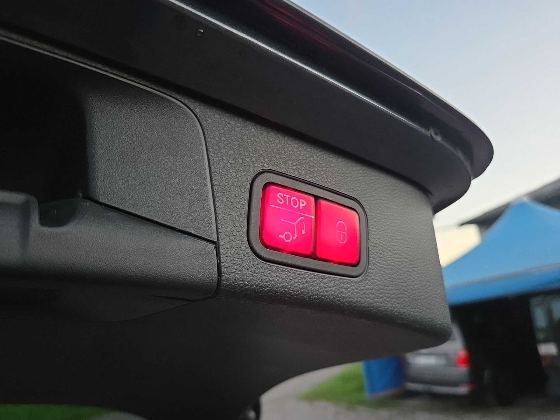 MERCEDES-BENZ C 300 BlueTEC Hybrid Exclusive 7G-Tronic-image-10