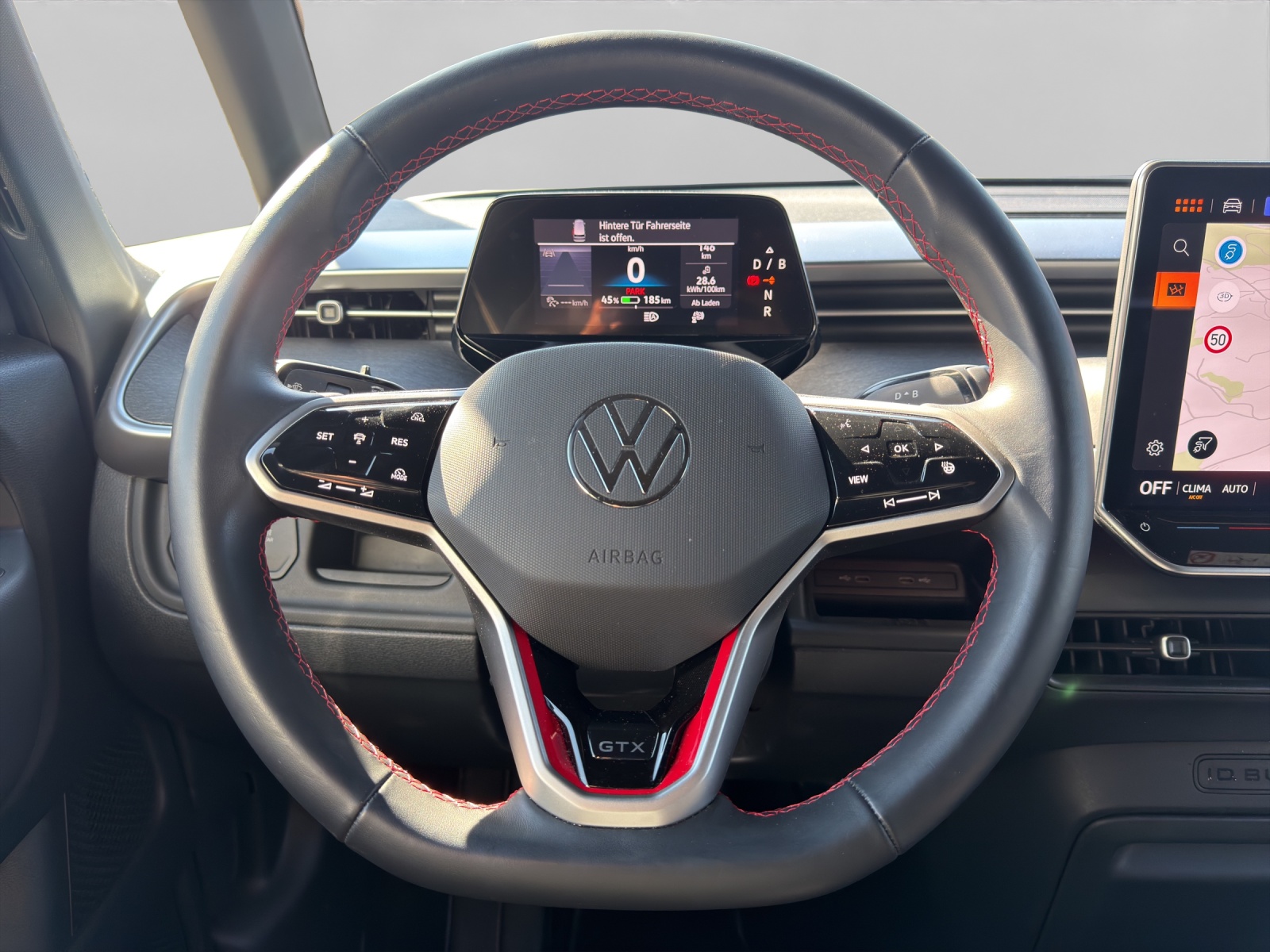 VW ID.Buzz LWB GTX 4 Motion-image-10