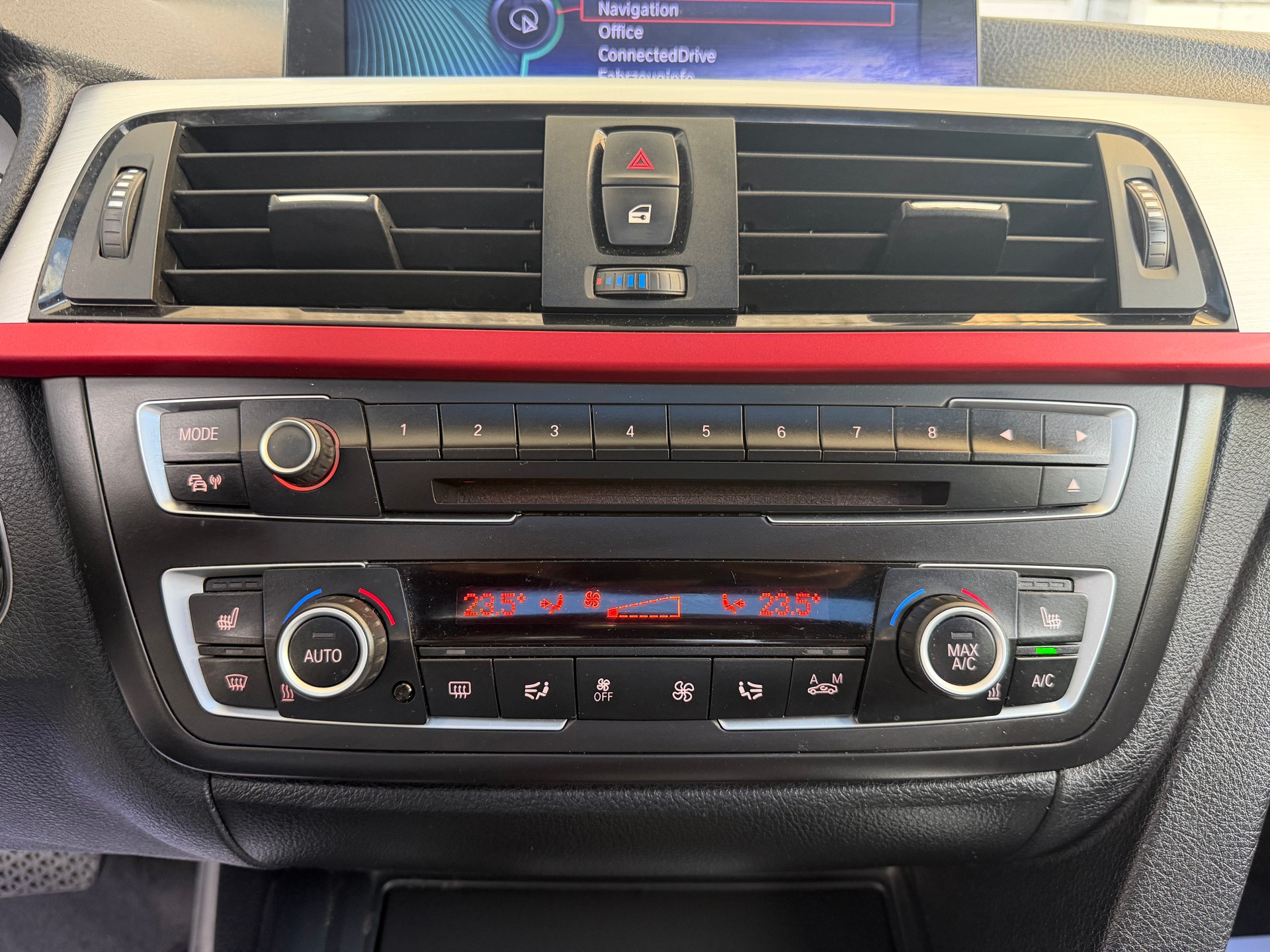 BMW 335i Sport Line Steptronic-image-13