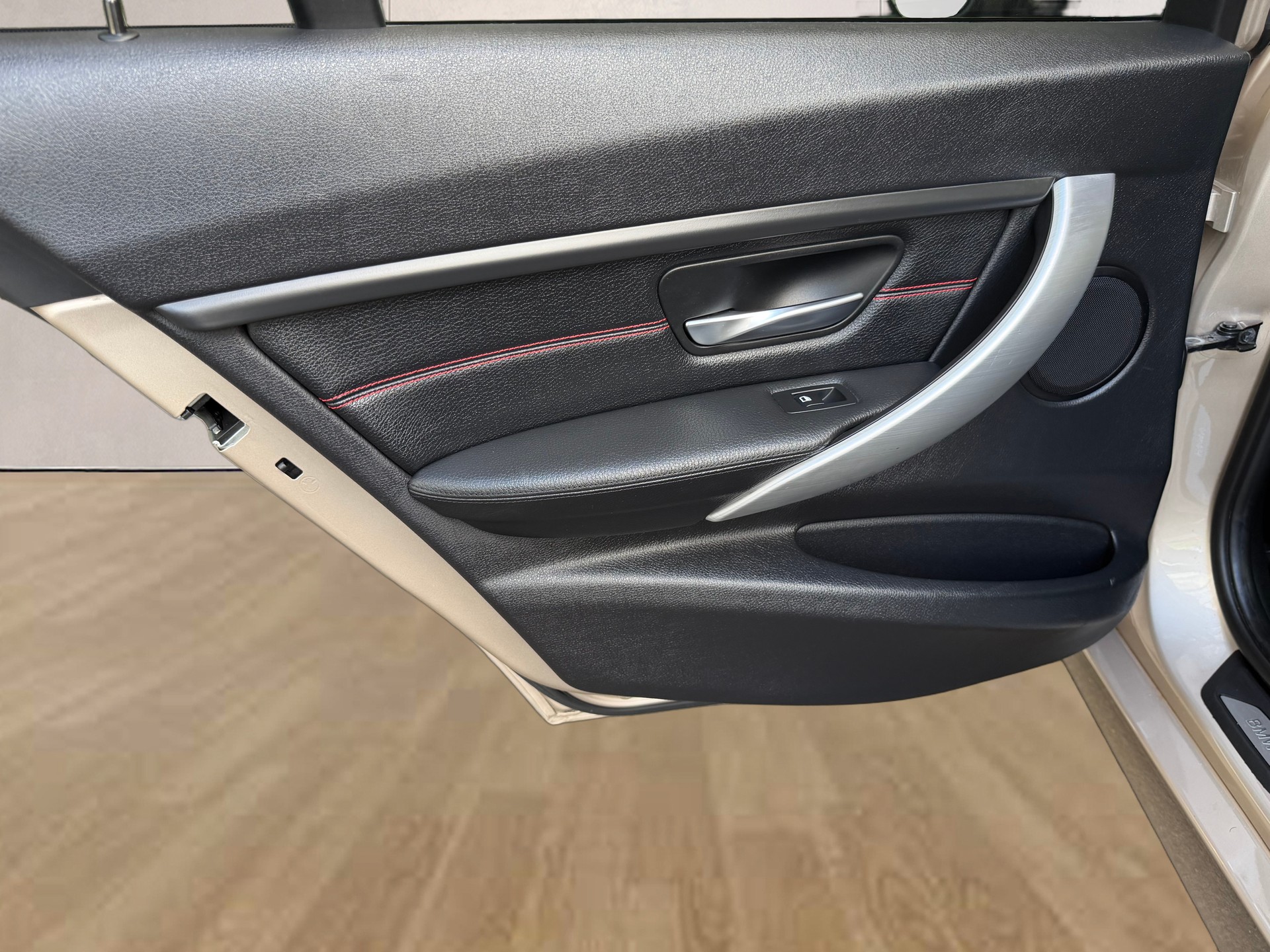 BMW 335i Sport Line Steptronic-image-21