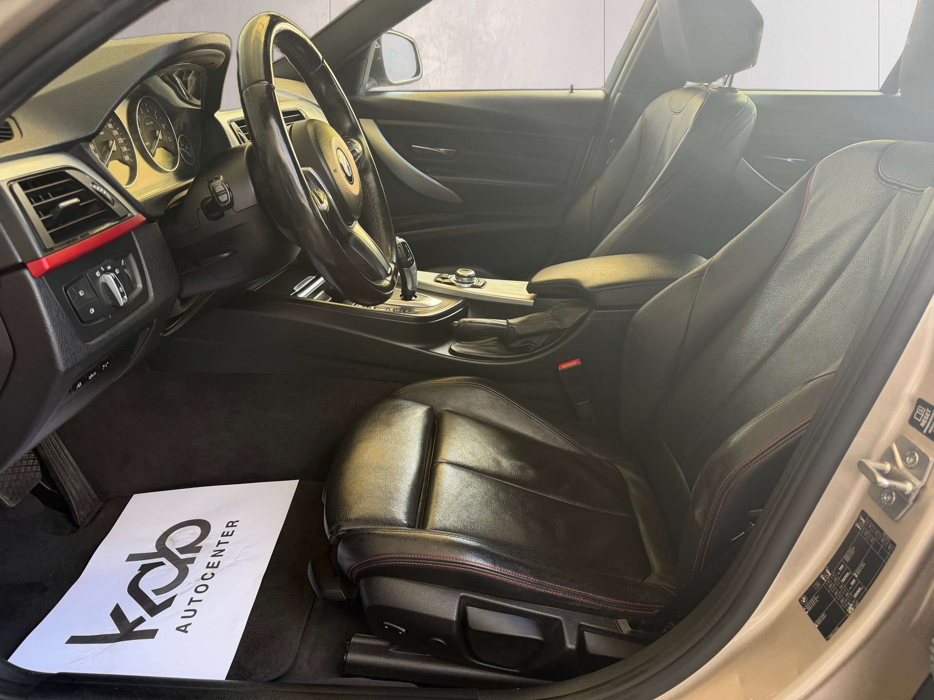 BMW 335i Sport Line Steptronic-image-18