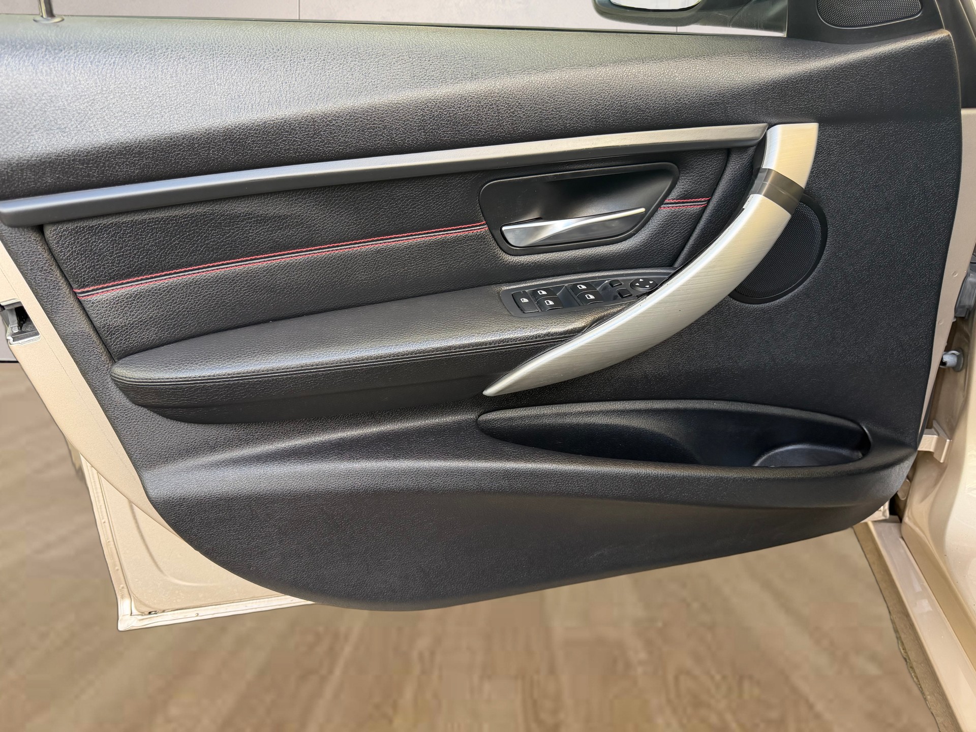 BMW 335i Sport Line Steptronic-image-20