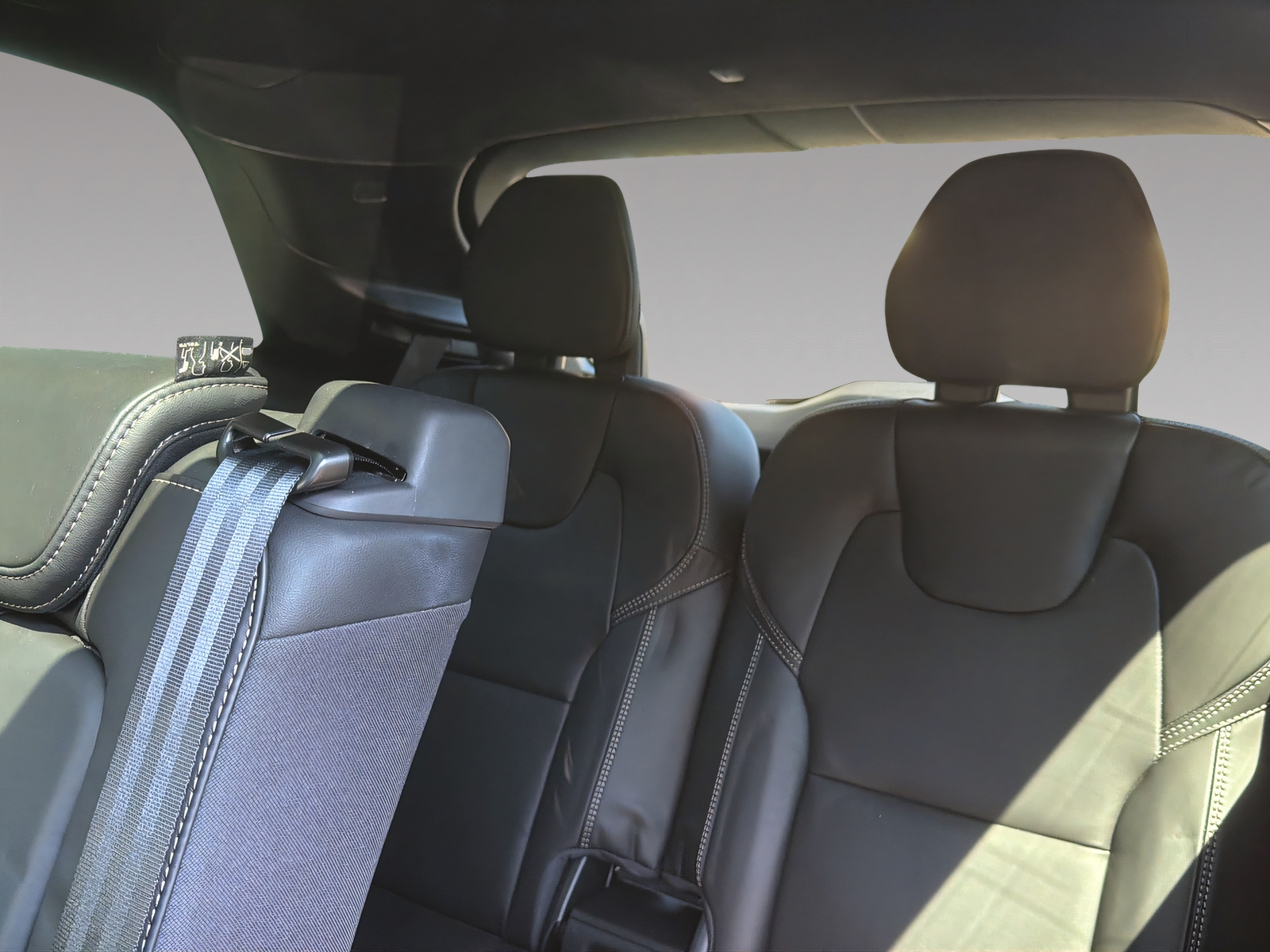 VOLVO XC90 2.0 T8 TE Black Edition eAWD-image-19