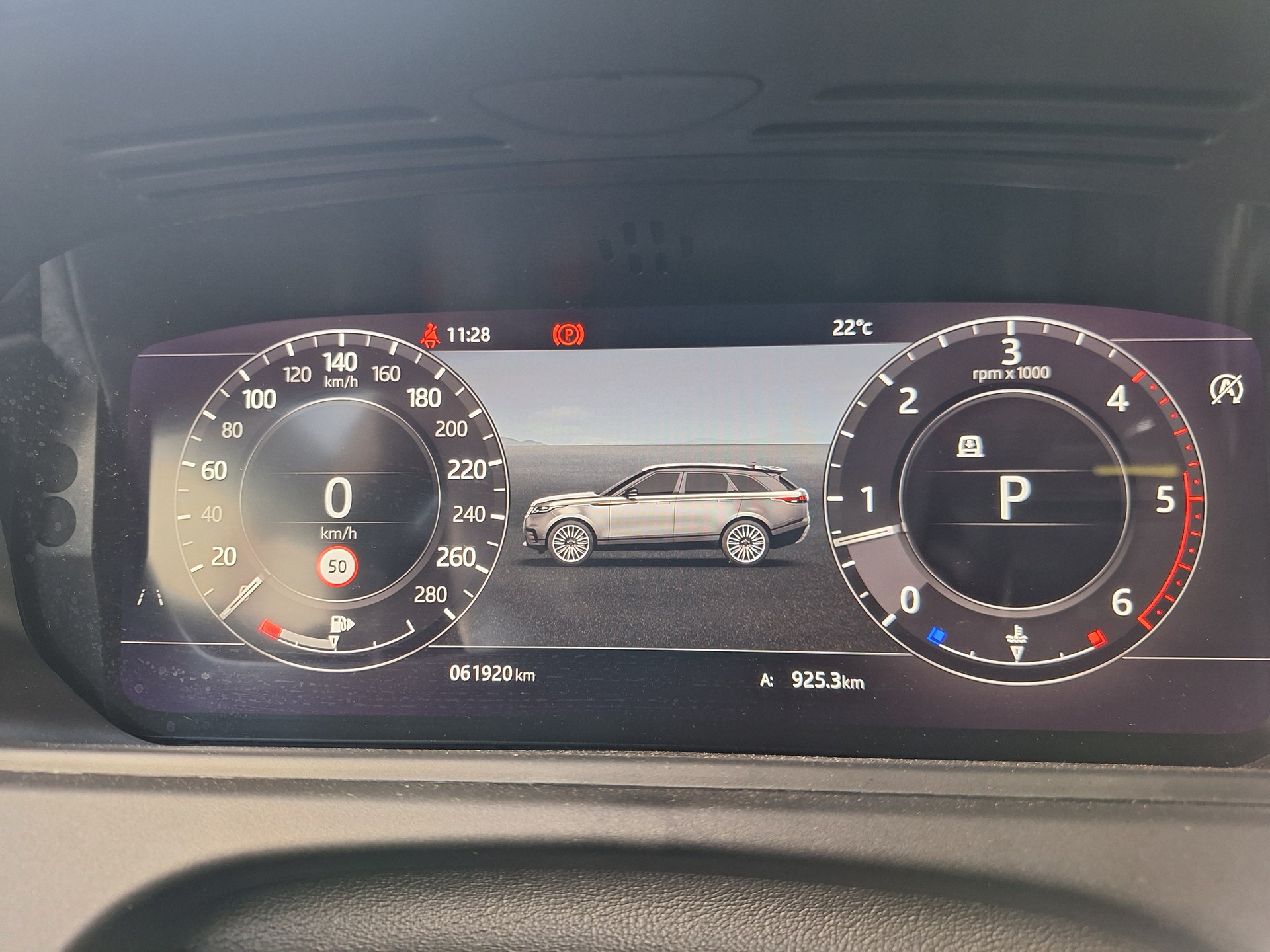 LAND ROVER Range Rover Velar R-Dynamic D 300 SE Automatic-image-9
